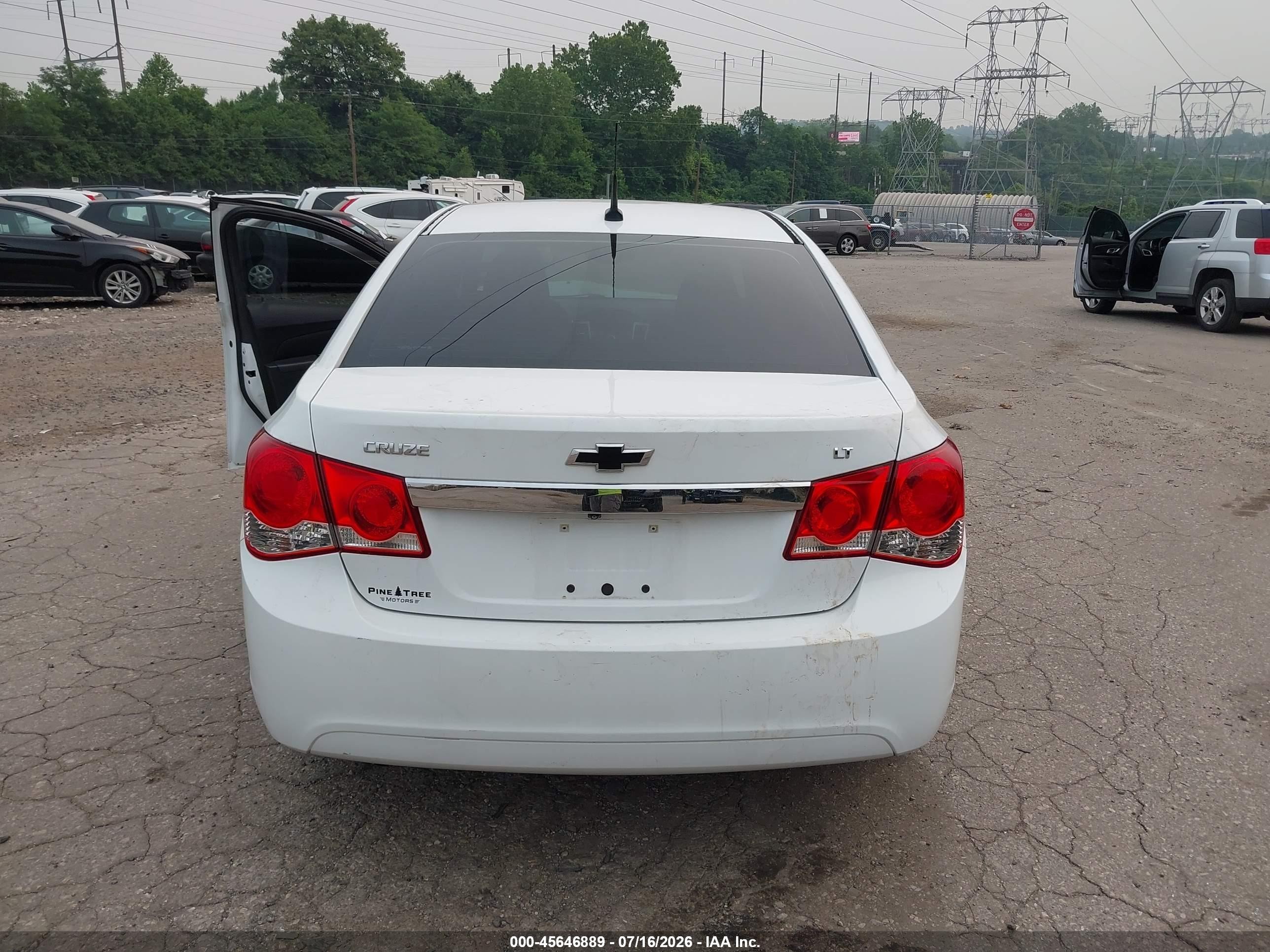 2014 Chevrolet Cruze 1lt Auto White vin: 1G1PC5SB5E7268339