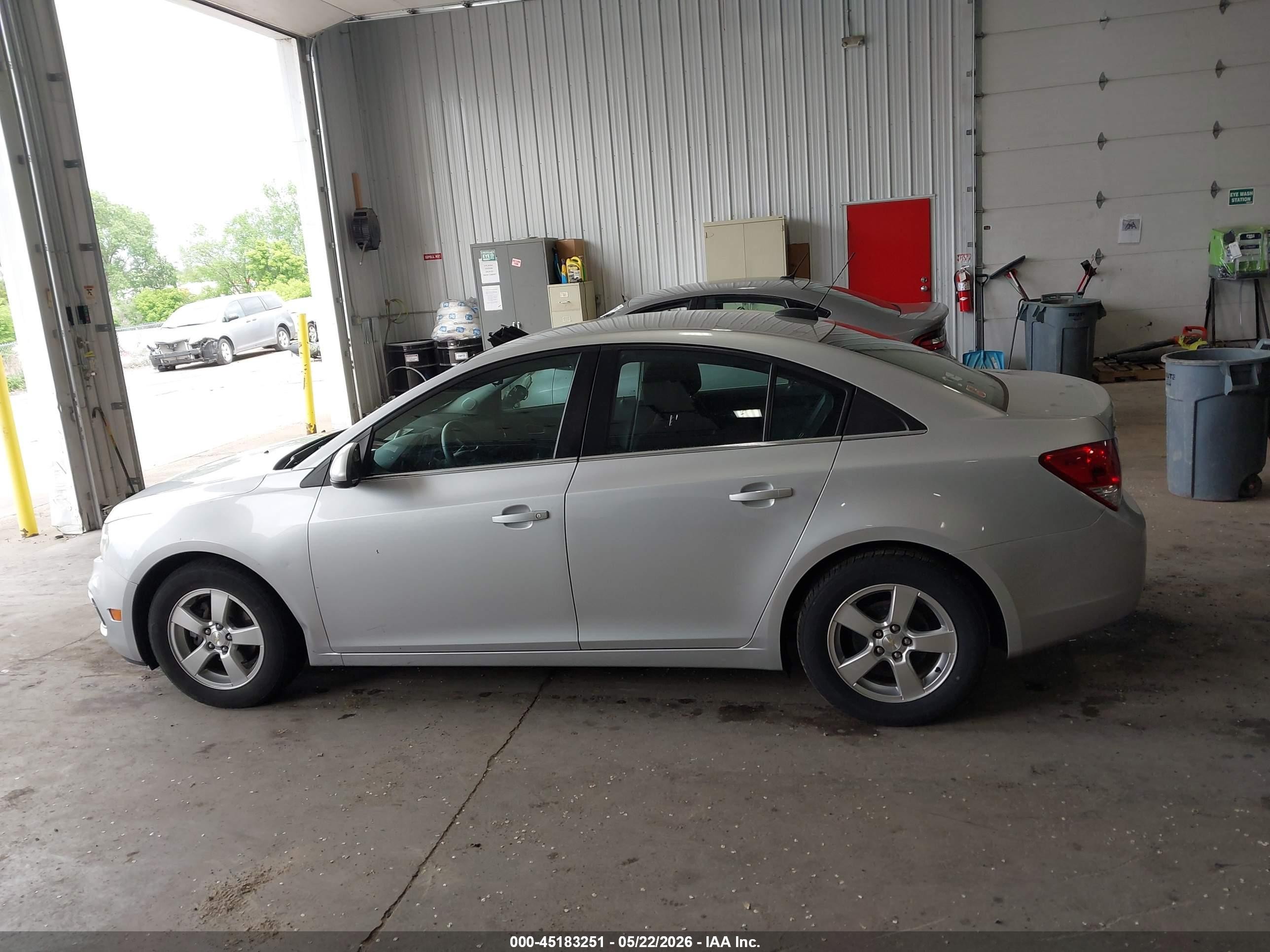 2015 Chevrolet Cruze 1lt Auto Silver vin: 1G1PC5SB5F7145741