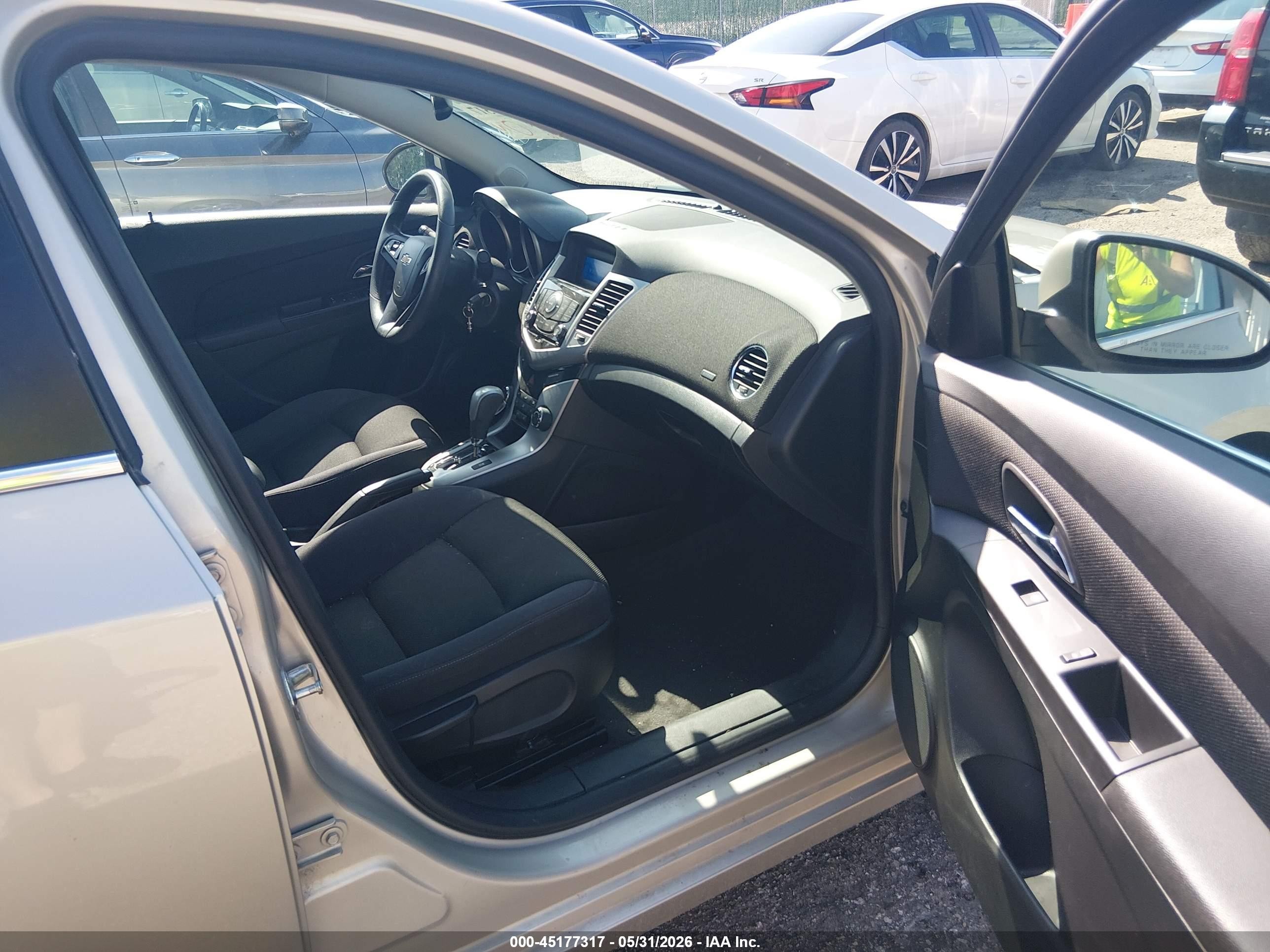 2015 Chevrolet Cruze 1lt Auto Серебряный vin: 1G1PC5SB5F7152205