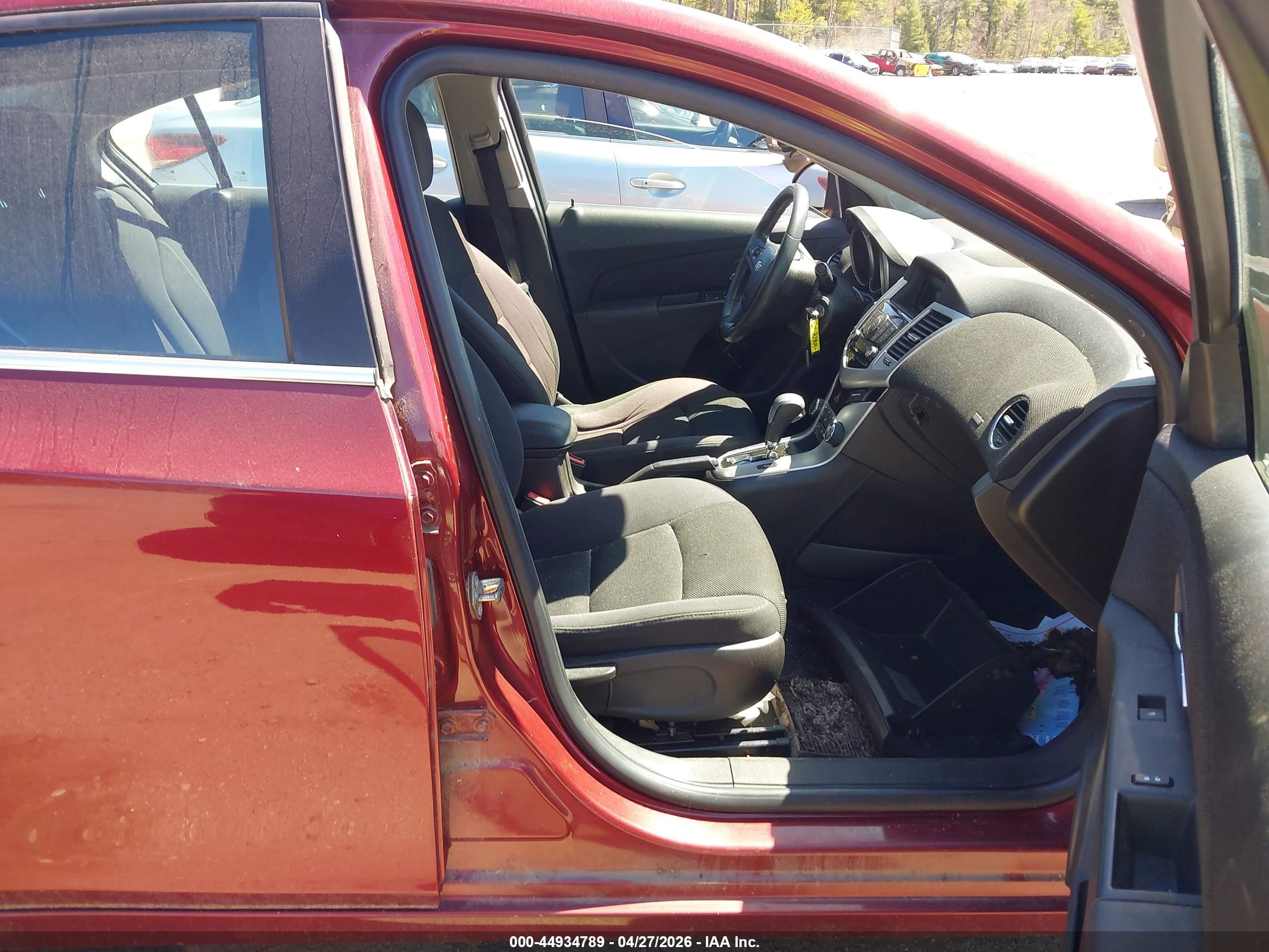 2015 Chevrolet Cruze 1lt Auto Red vin: 1G1PC5SB5F7174513