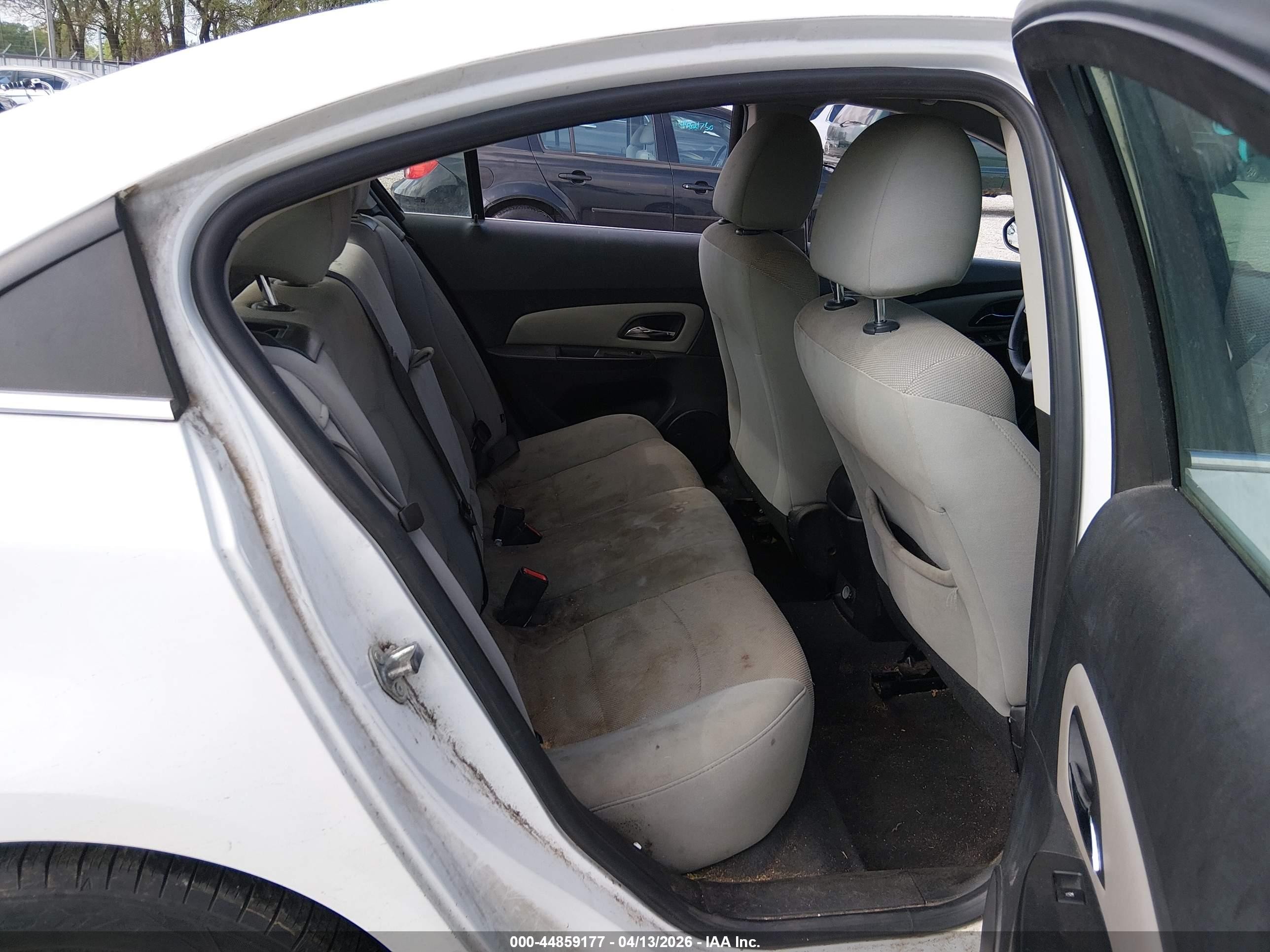 2013 Chevrolet Cruze 1lt Auto White vin: 1G1PC5SB6D7200923