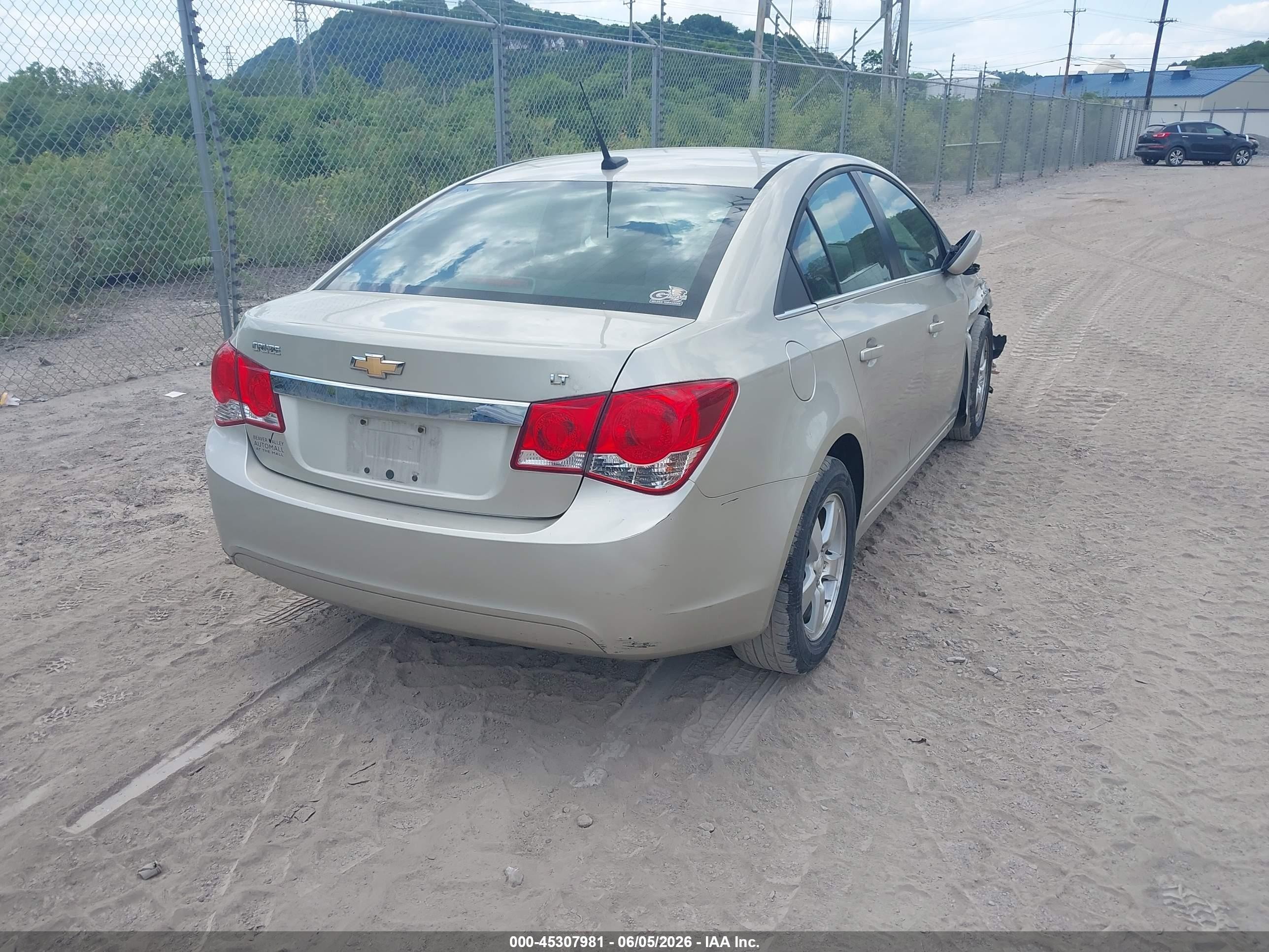 2014 Chevrolet Cruze 1lt Auto Gold vin: 1G1PC5SB6E7112259