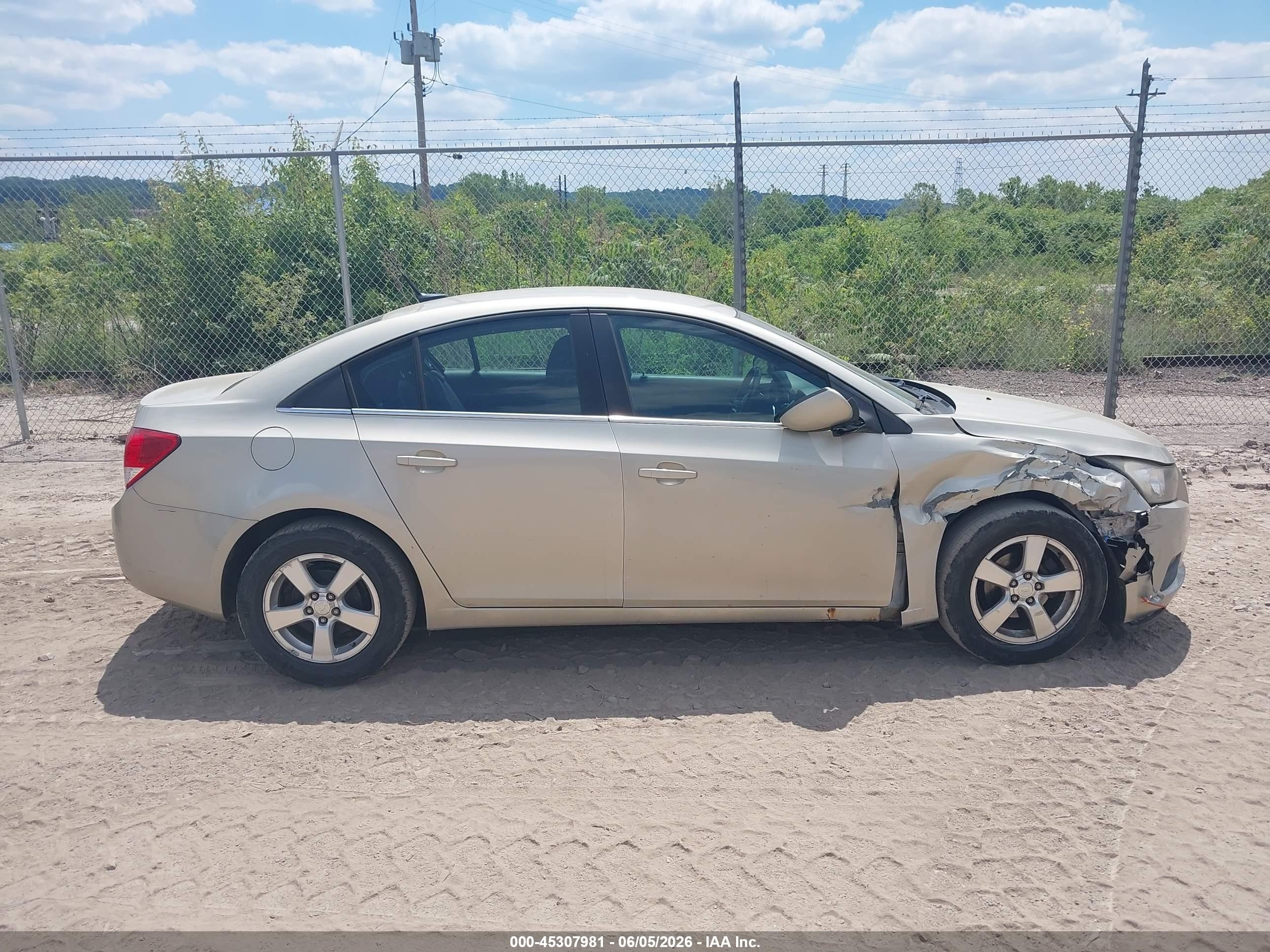 2014 Chevrolet Cruze 1lt Auto Gold vin: 1G1PC5SB6E7112259