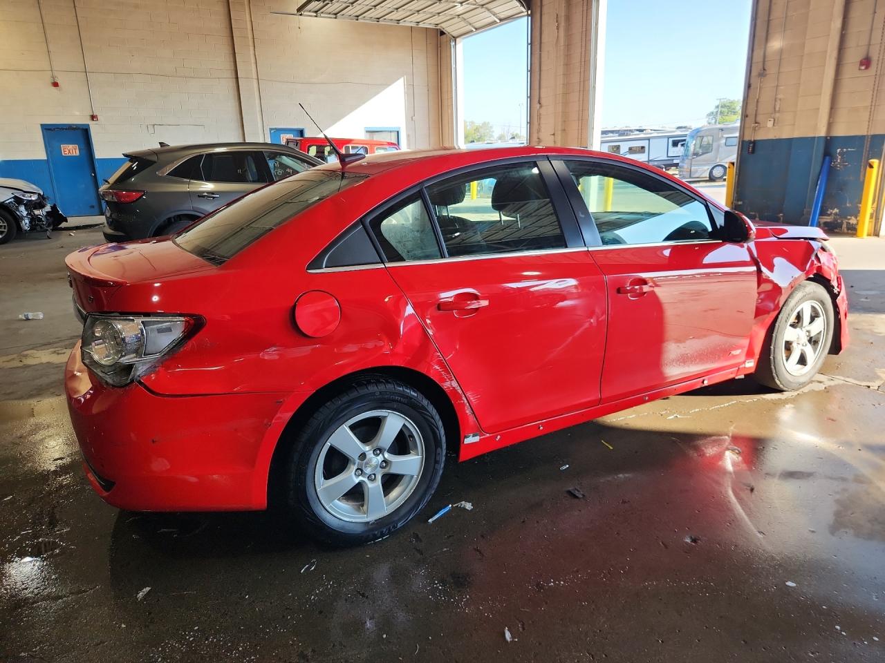 2014 Chevrolet Cruze Lt Red vin: 1G1PC5SB6E7300019 Damage: Right Qtr Panel, Severe Damage, Replacement Required
