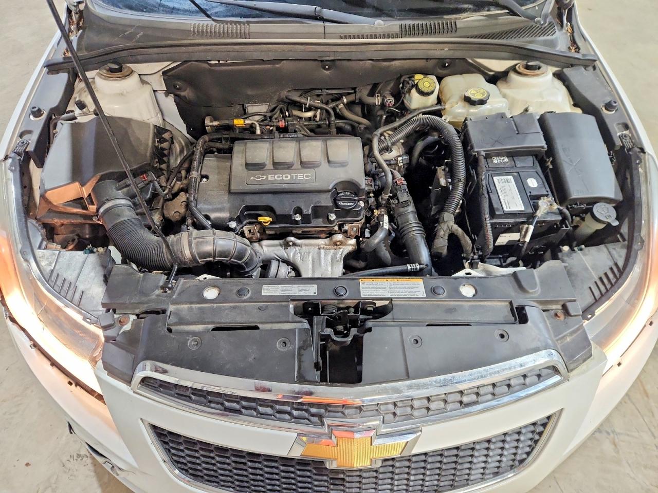 2014 Chevrolet Cruze Lt White vin: 1G1PC5SB6E7328466