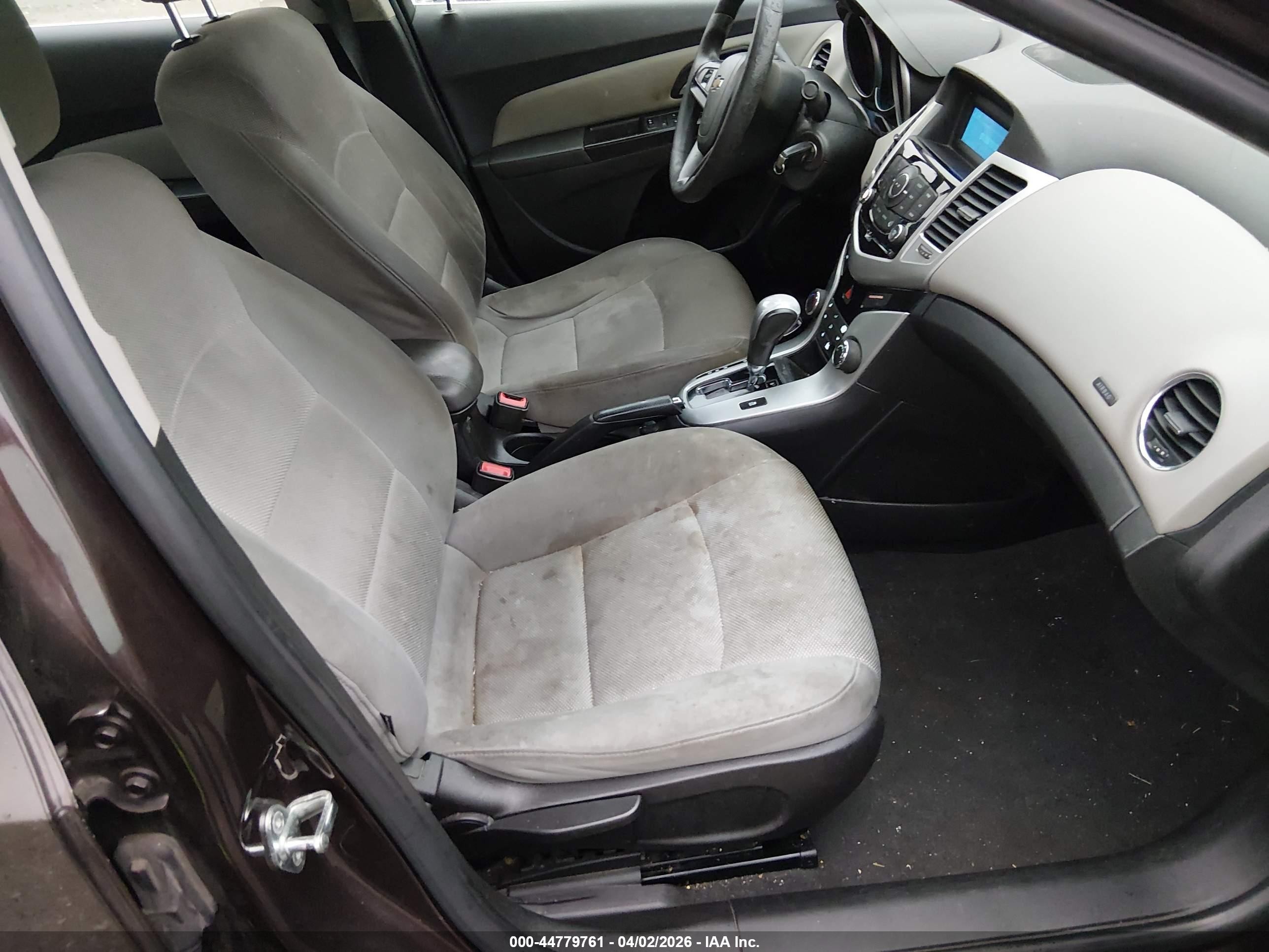 2015 Chevrolet Cruze 1lt Auto Burgundy vin: 1G1PC5SB6F7247372