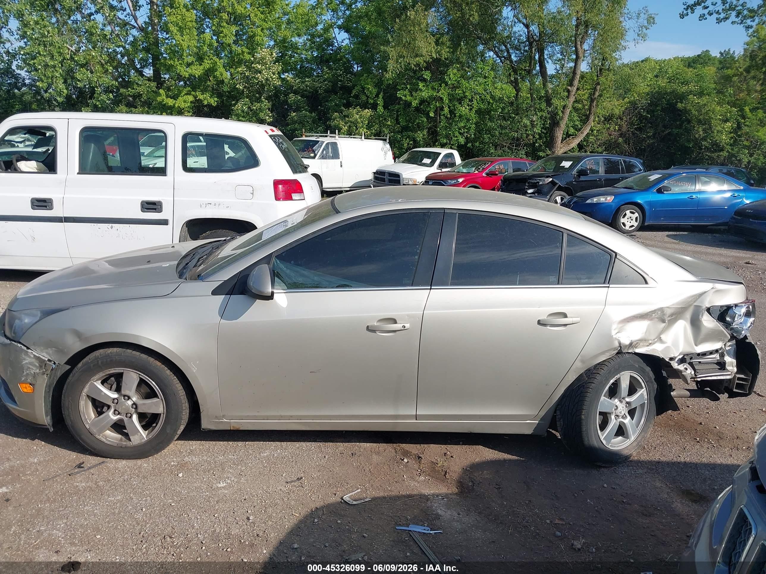 2014 Chevrolet Cruze 1lt Auto Champagne vin: 1G1PC5SB7E7278998
