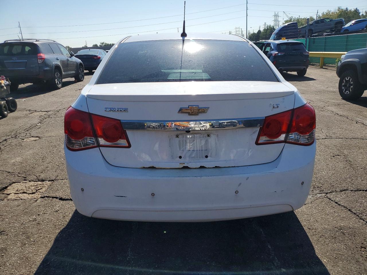 2014 Chevrolet Cruze Lt White vin: 1G1PC5SB7E7316617