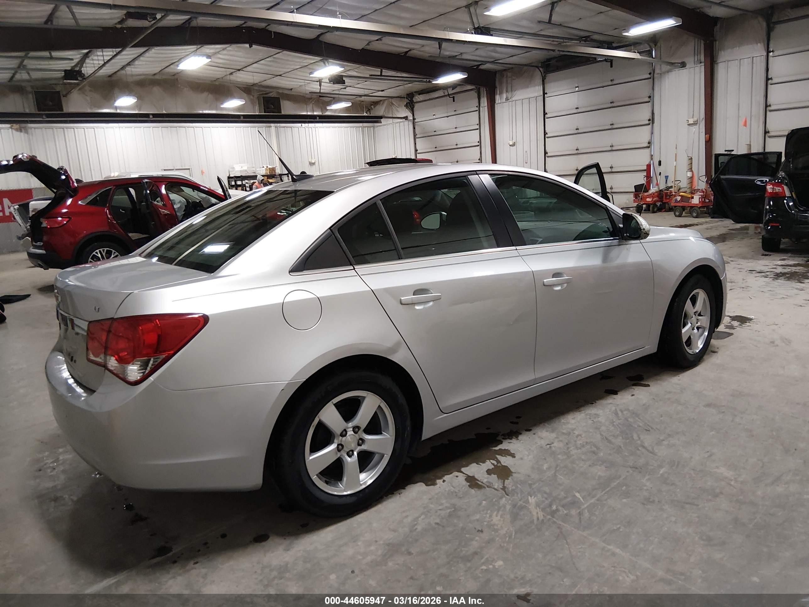 2014 Chevrolet Cruze 1lt Auto Silver vin: 1G1PC5SB7E7323809