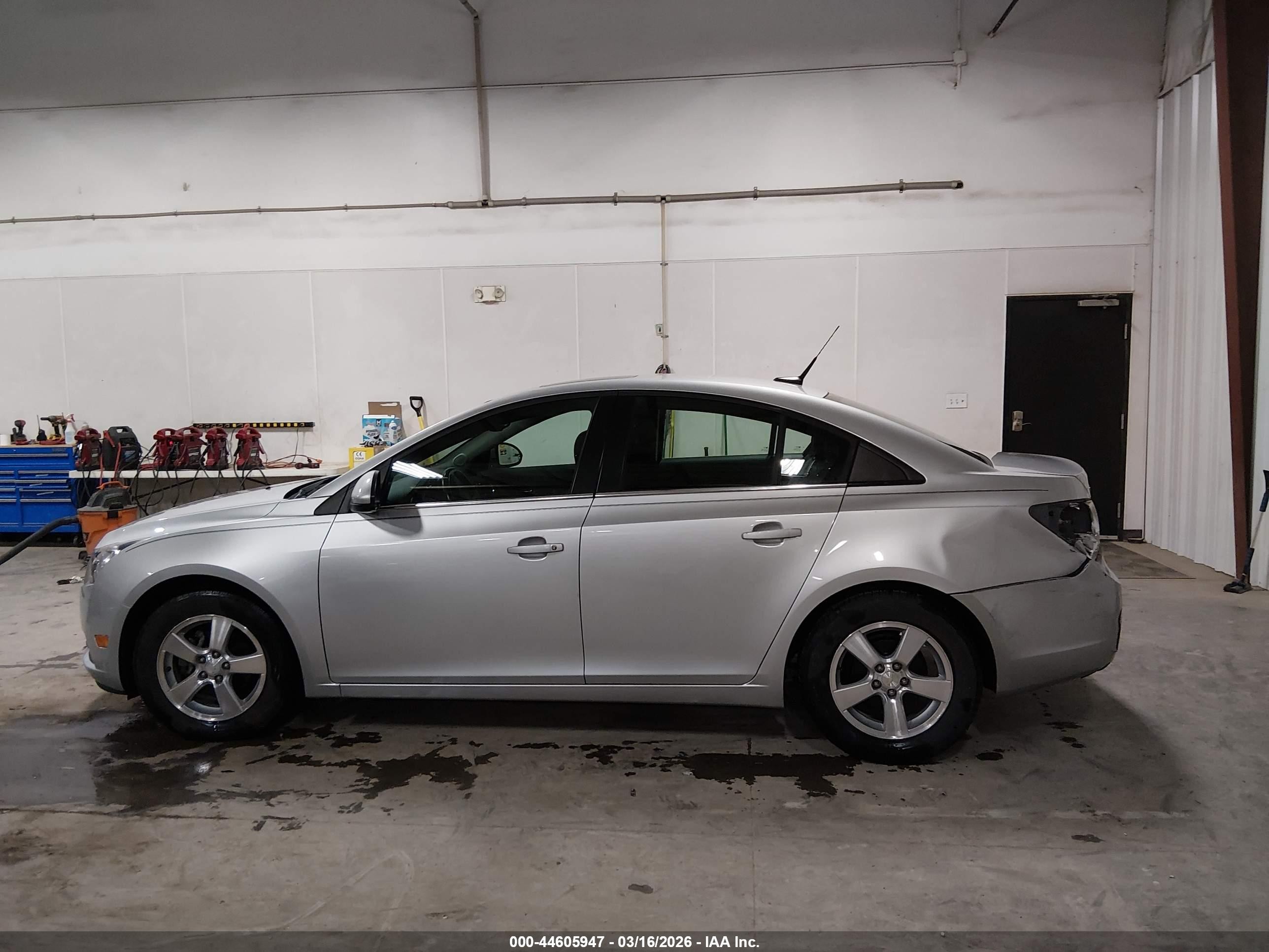 2014 Chevrolet Cruze 1lt Auto Silver vin: 1G1PC5SB7E7323809