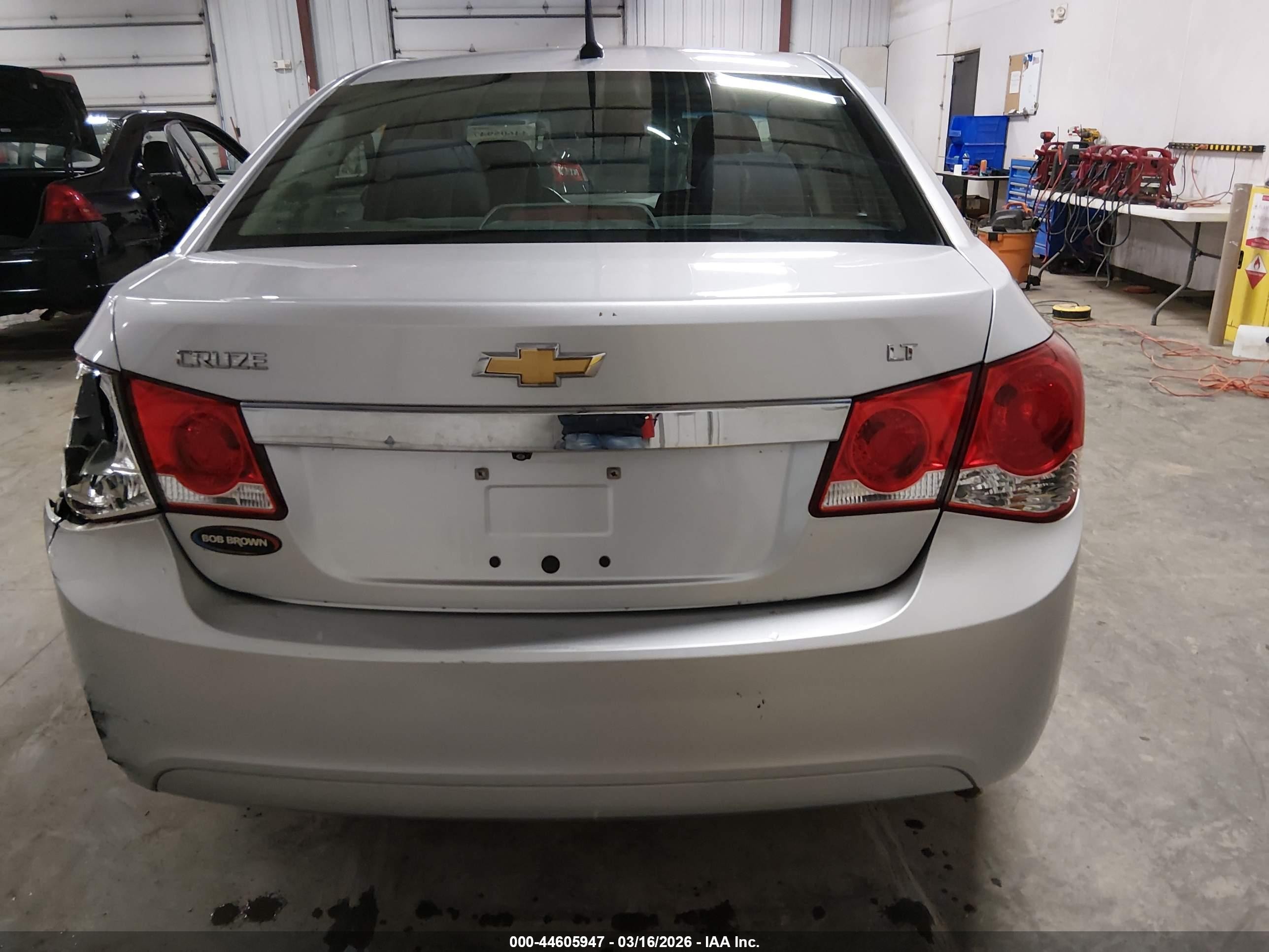 2014 Chevrolet Cruze 1lt Auto Silver vin: 1G1PC5SB7E7323809