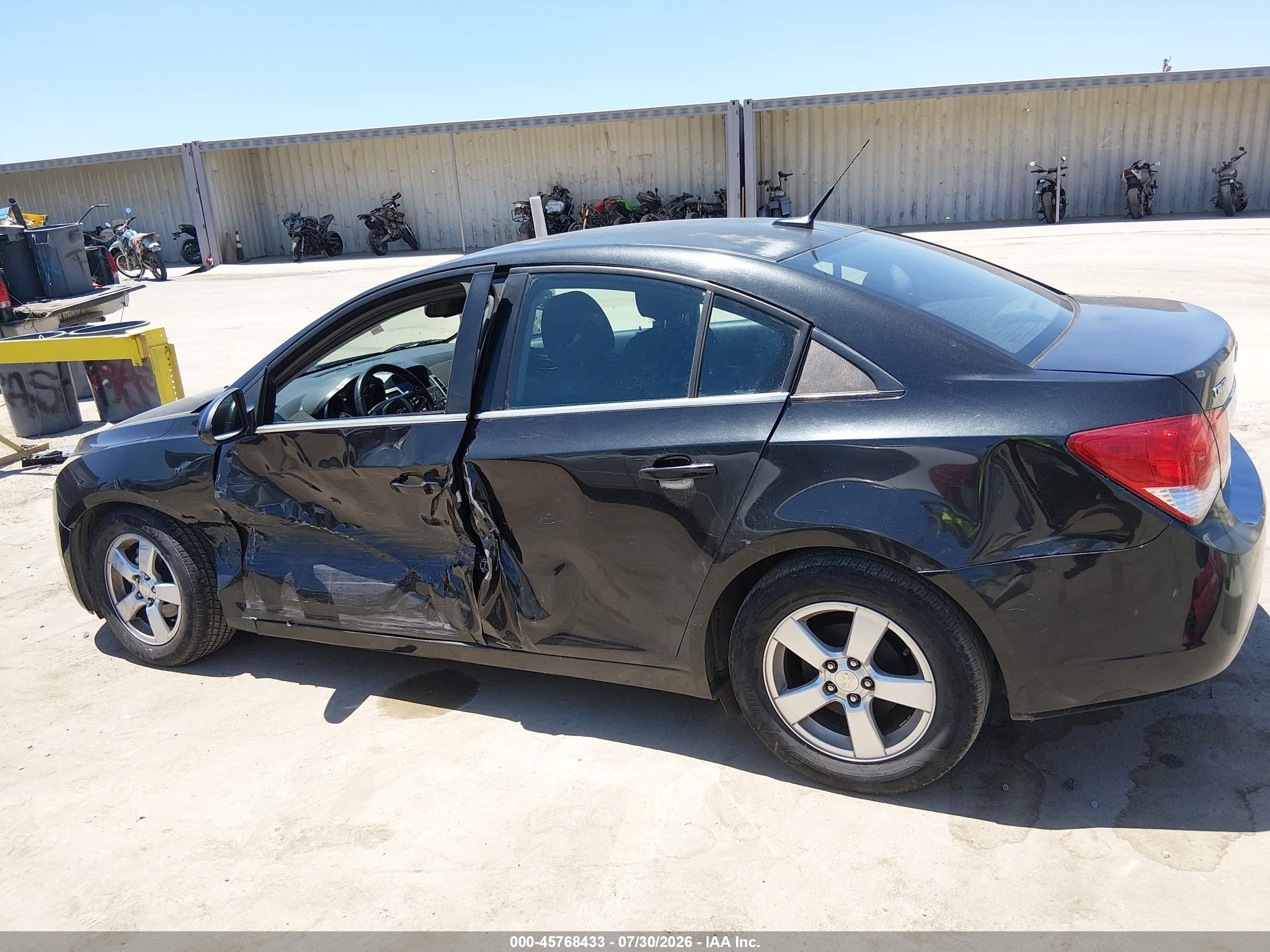 2014 Chevrolet Cruze 1lt Auto Черный vin: 1G1PC5SB7E7375358