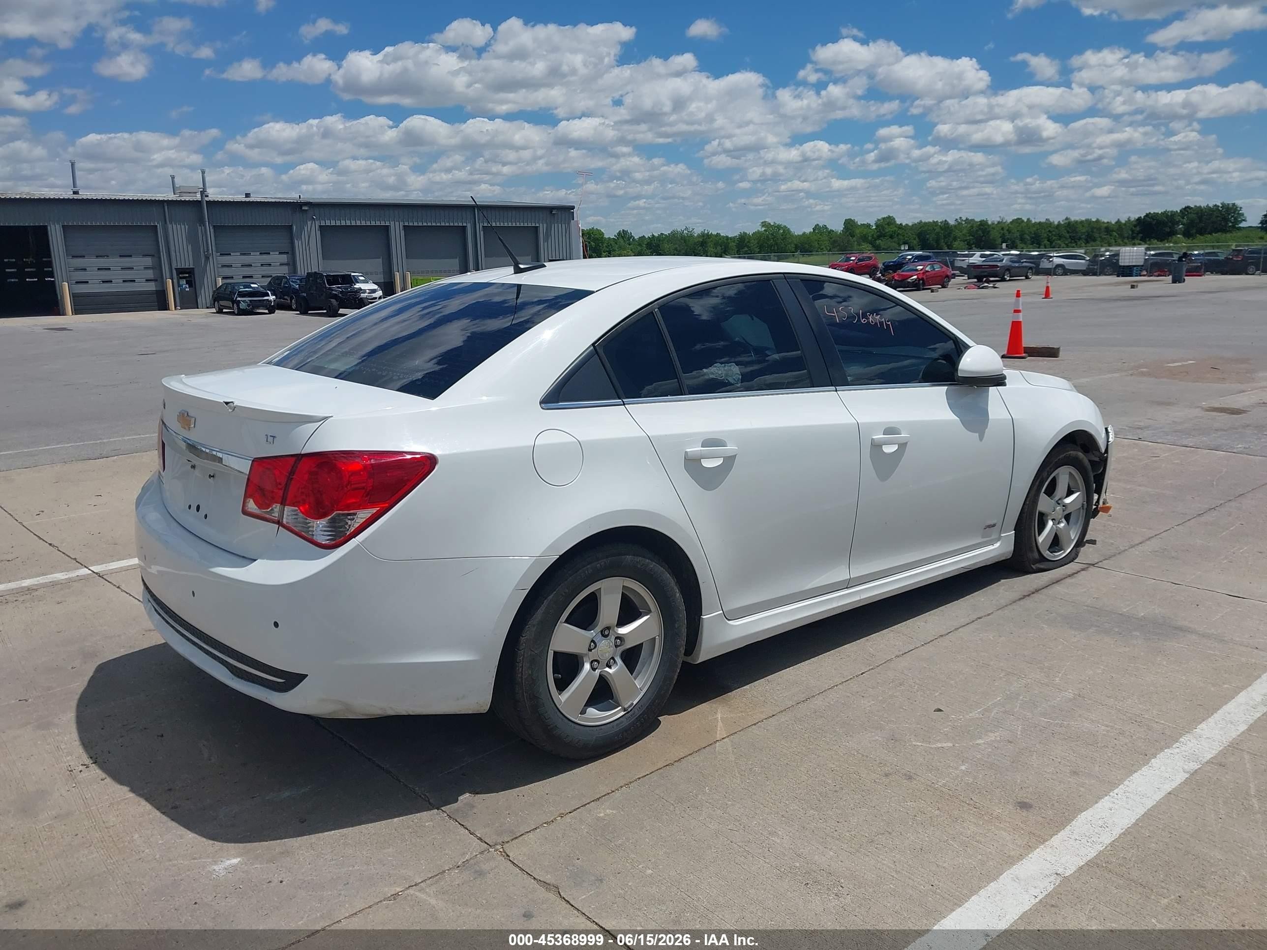 2014 Chevrolet Cruze 1lt Auto White vin: 1G1PC5SB7E7407225