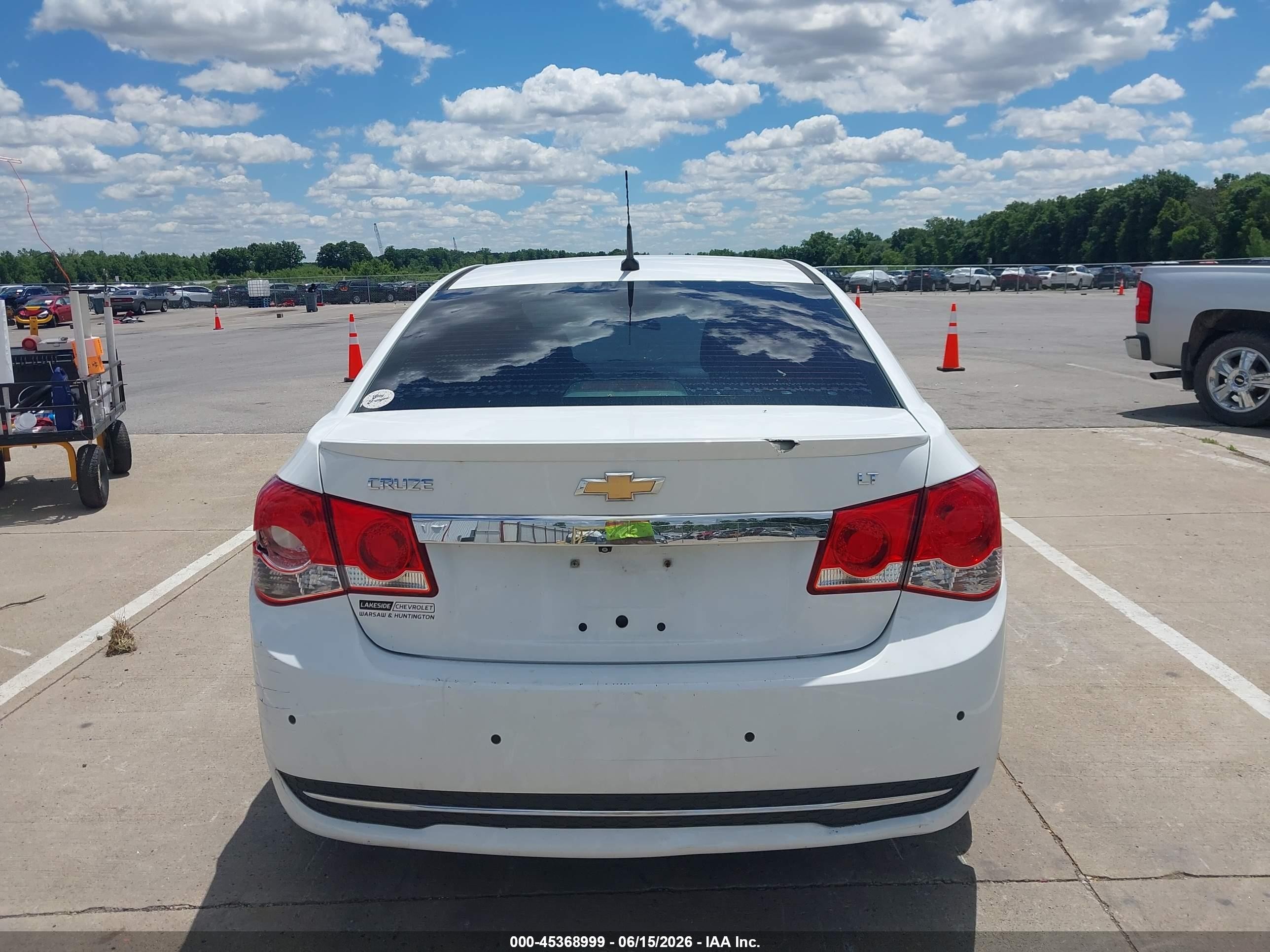 2014 Chevrolet Cruze 1lt Auto White vin: 1G1PC5SB7E7407225