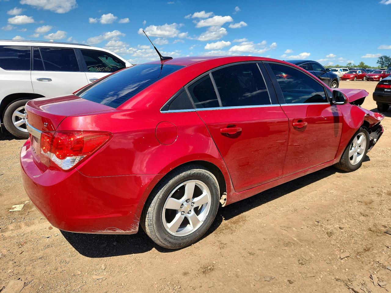 2014 Chev Cruze Red vin: 1G1PC5SB7E7424543