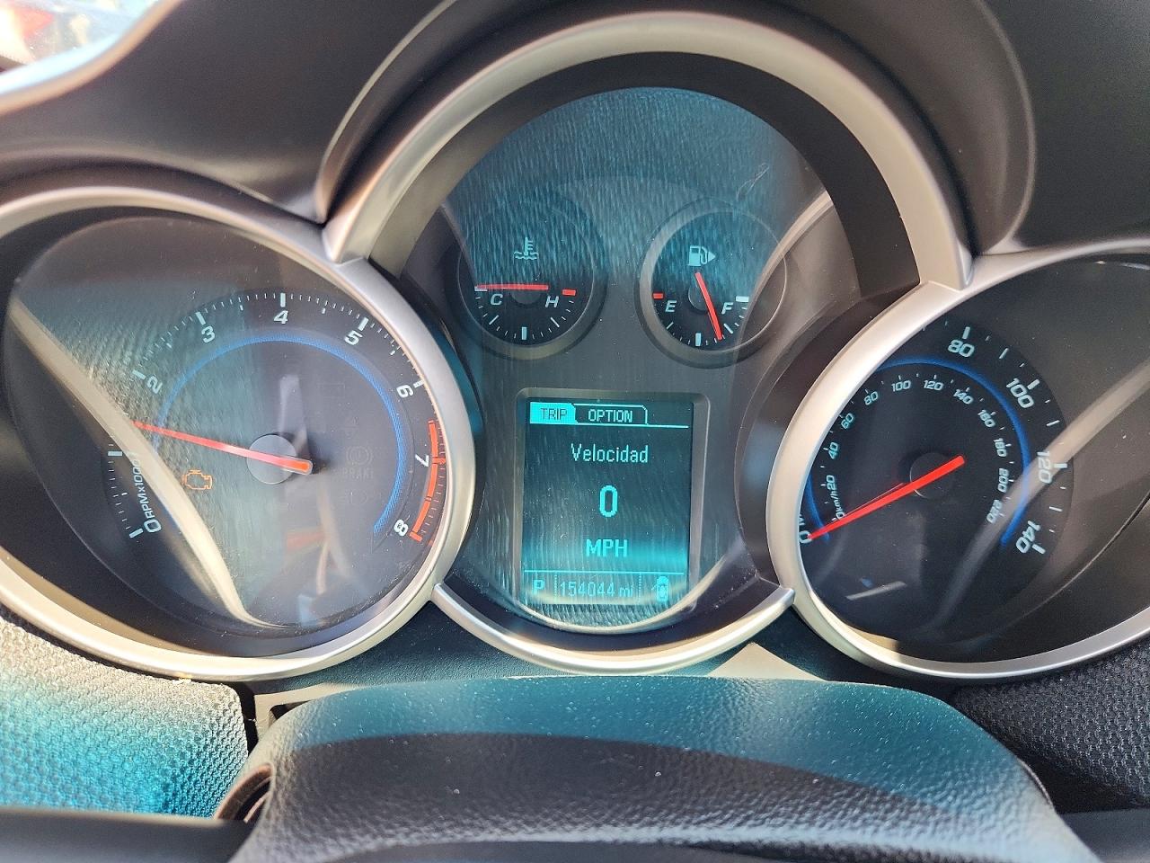 2014 Chev Cruze Red vin: 1G1PC5SB7E7424543