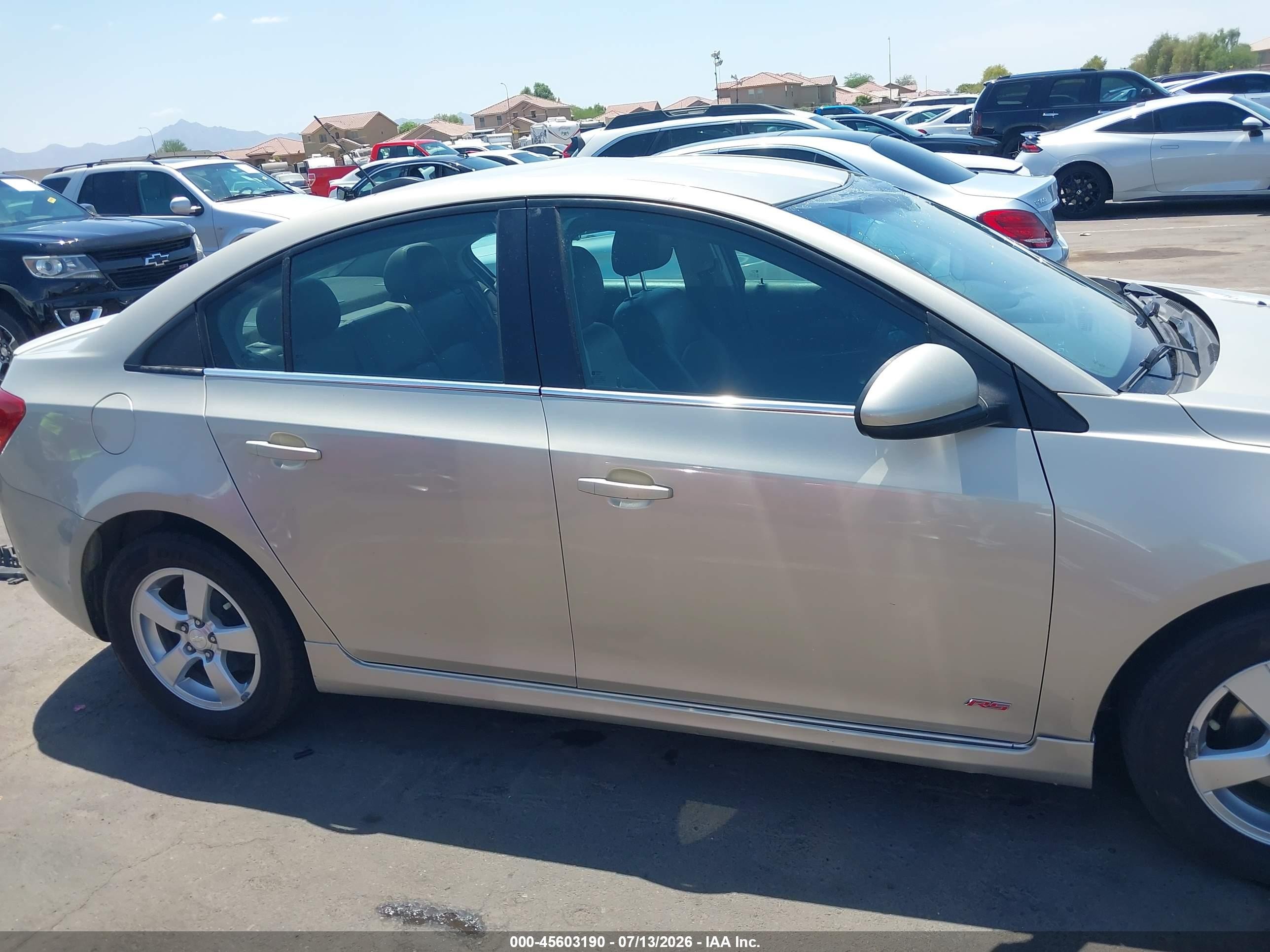 2015 Chevrolet Cruze 1lt Auto Beige vin: 1G1PC5SB7F7174223