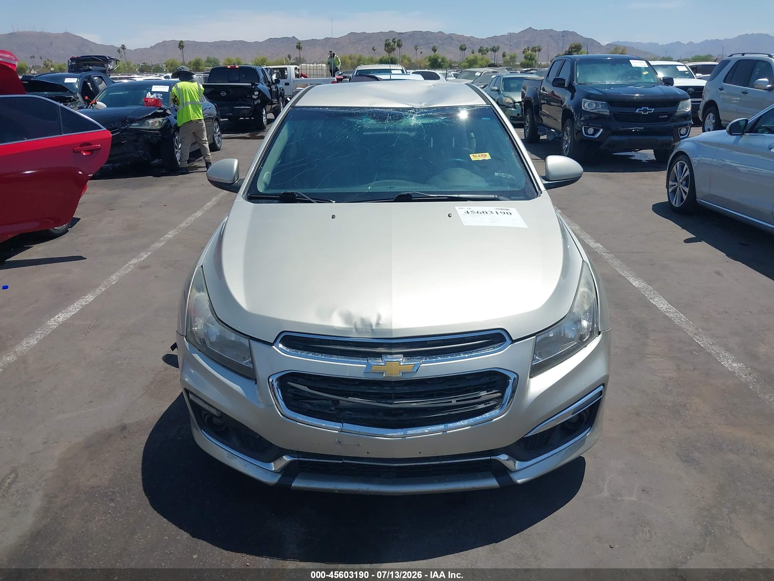 2015 Chevrolet Cruze 1lt Auto Beige vin: 1G1PC5SB7F7174223