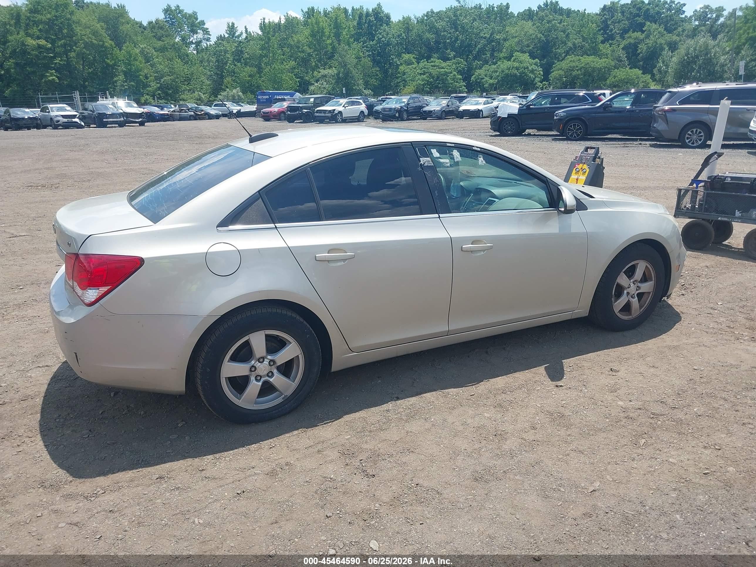 2015 Chevrolet Cruze 1lt Auto Beige vin: 1G1PC5SB7F7183939