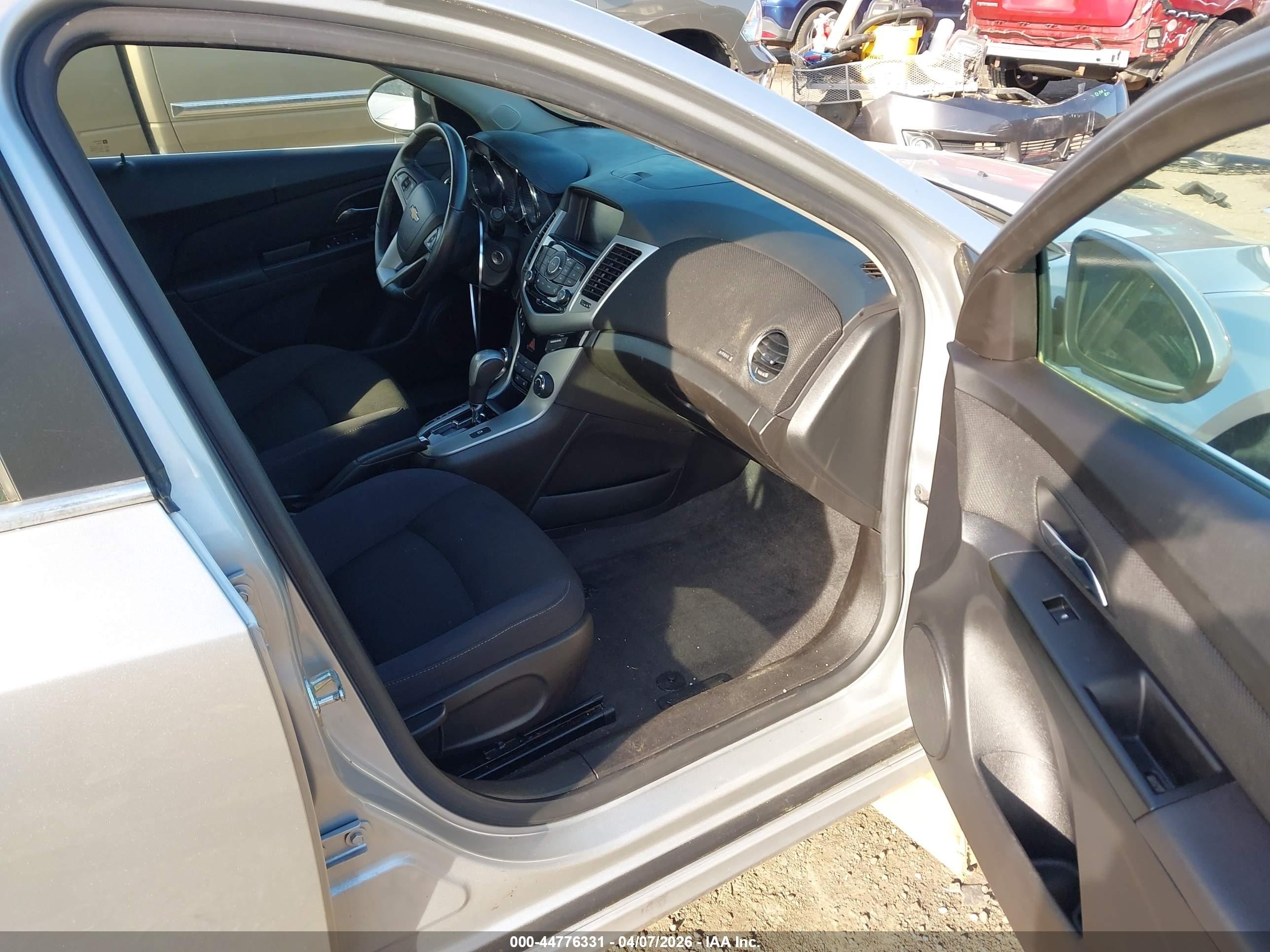 2013 Chevrolet Cruze 1lt Auto Silver vin: 1G1PC5SB8D7167455