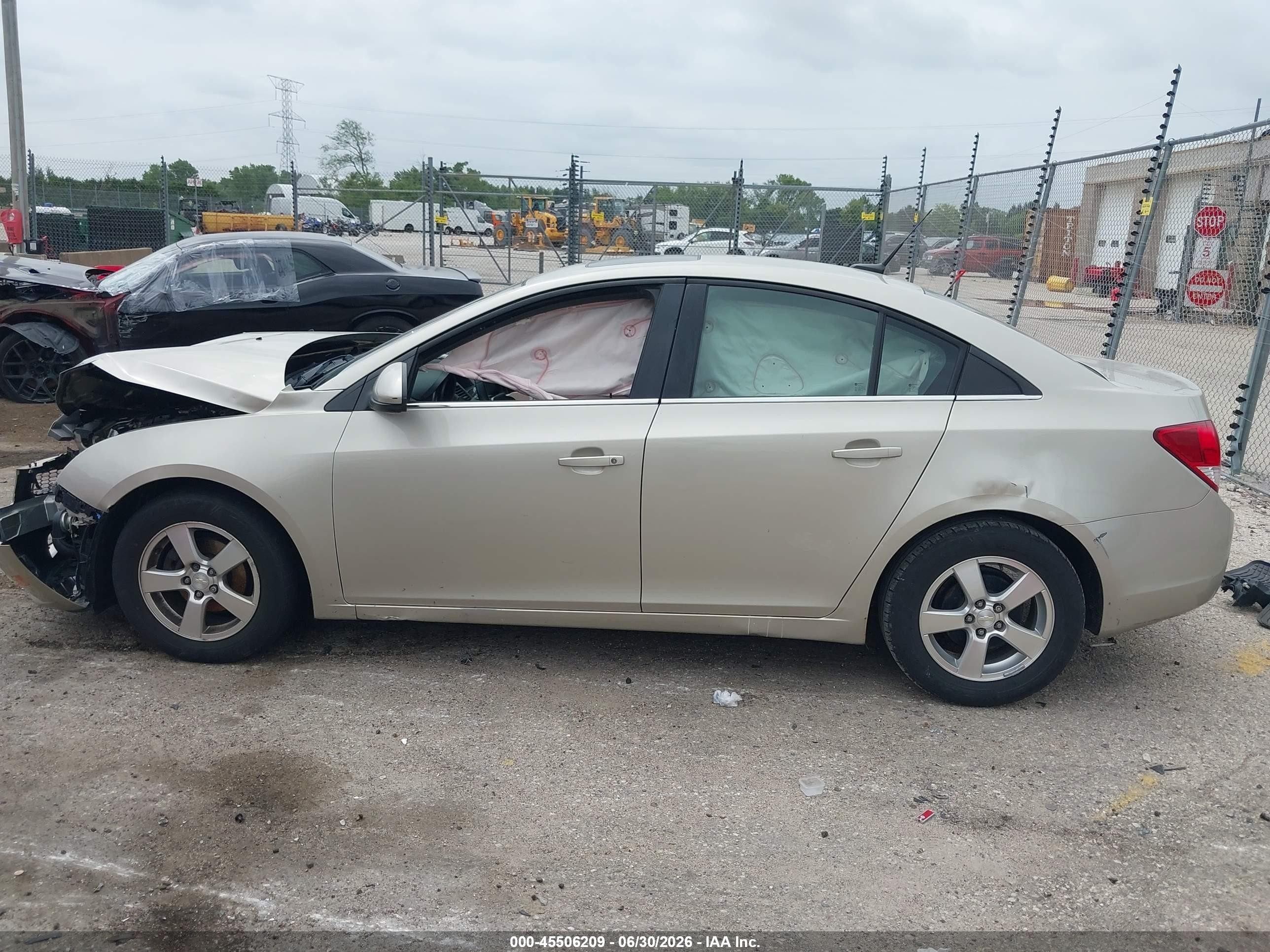 2013 Chevrolet Cruze 1lt Auto Gold vin: 1G1PC5SB8D7186121
