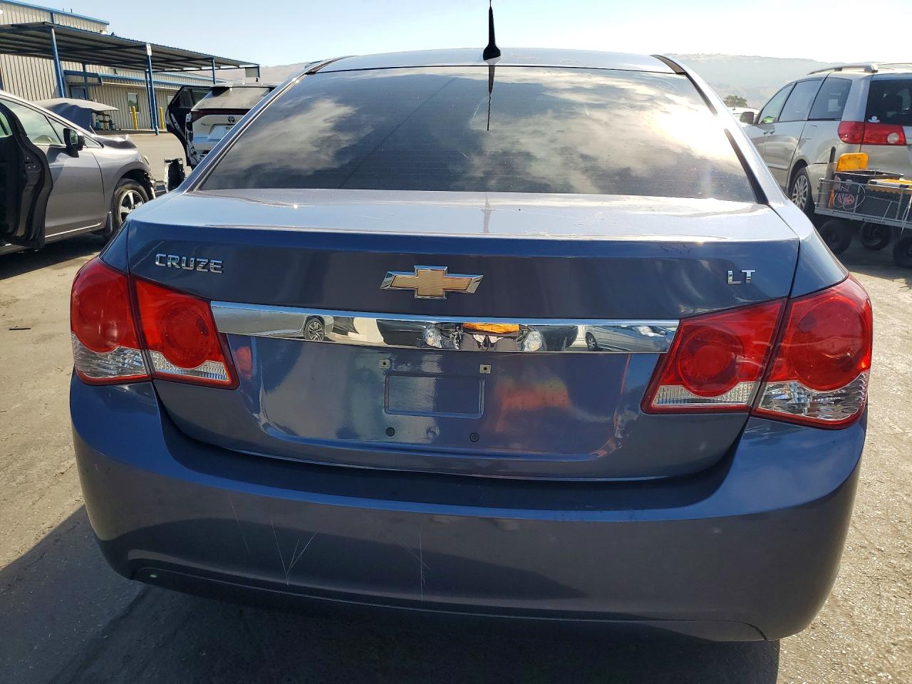 2013 Chevrolet Cruze Blue vin: 1G1PC5SB8D7307231