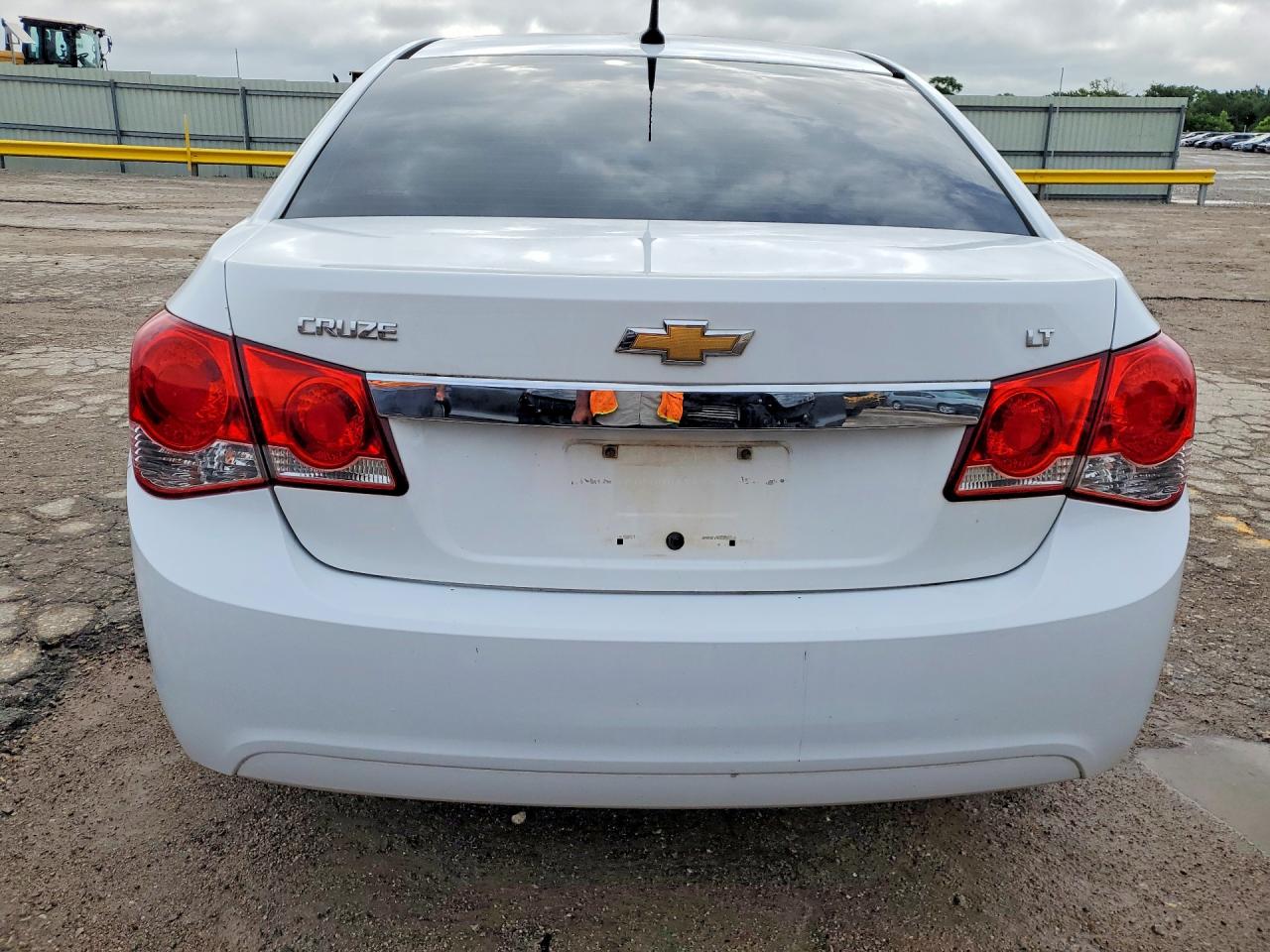 2014 Chevrolet Cruze Lt White vin: 1G1PC5SB8E7209107