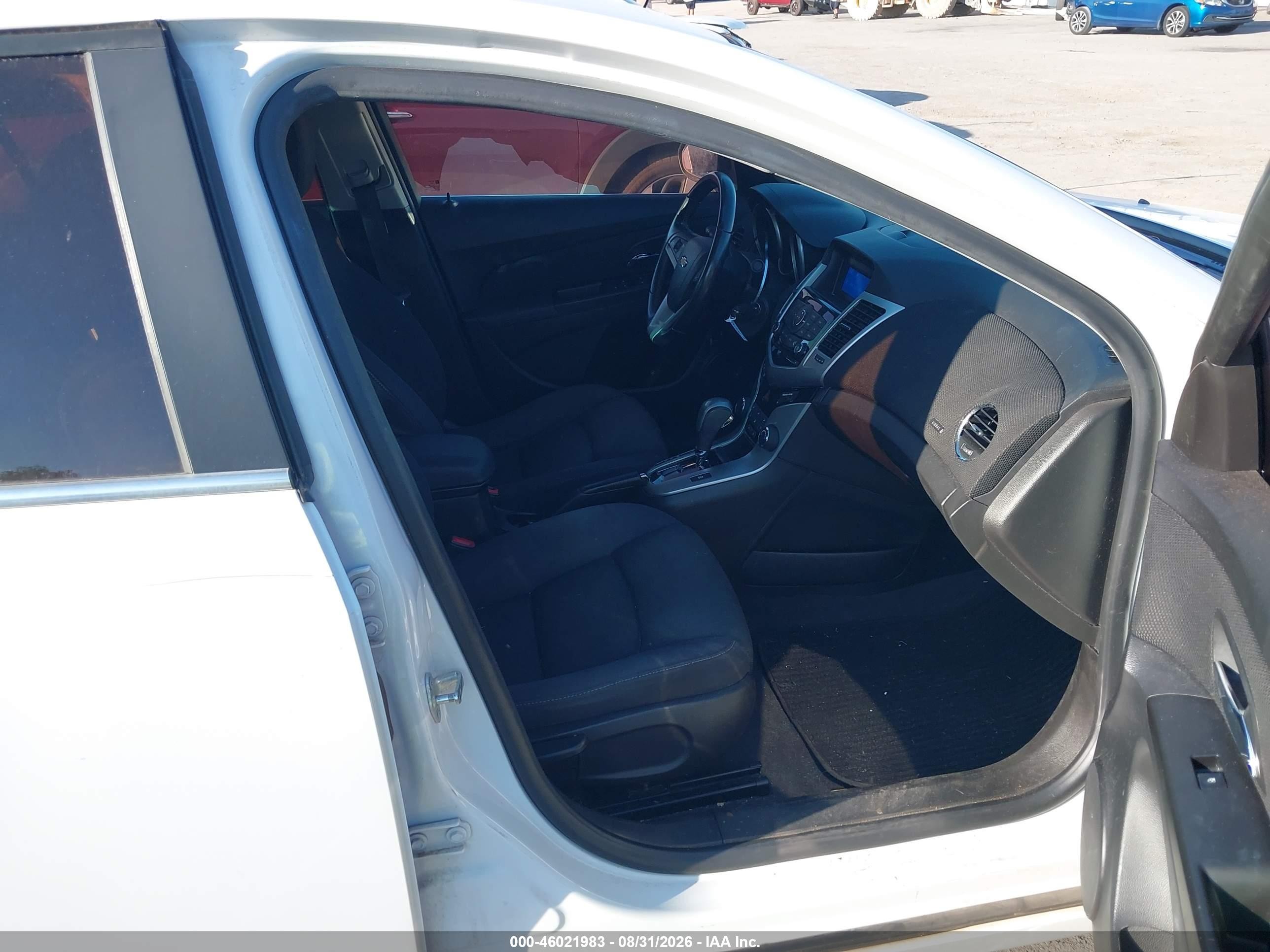 2014 Chevrolet Cruze 1lt Auto Белый vin: 1G1PC5SB8E7358102