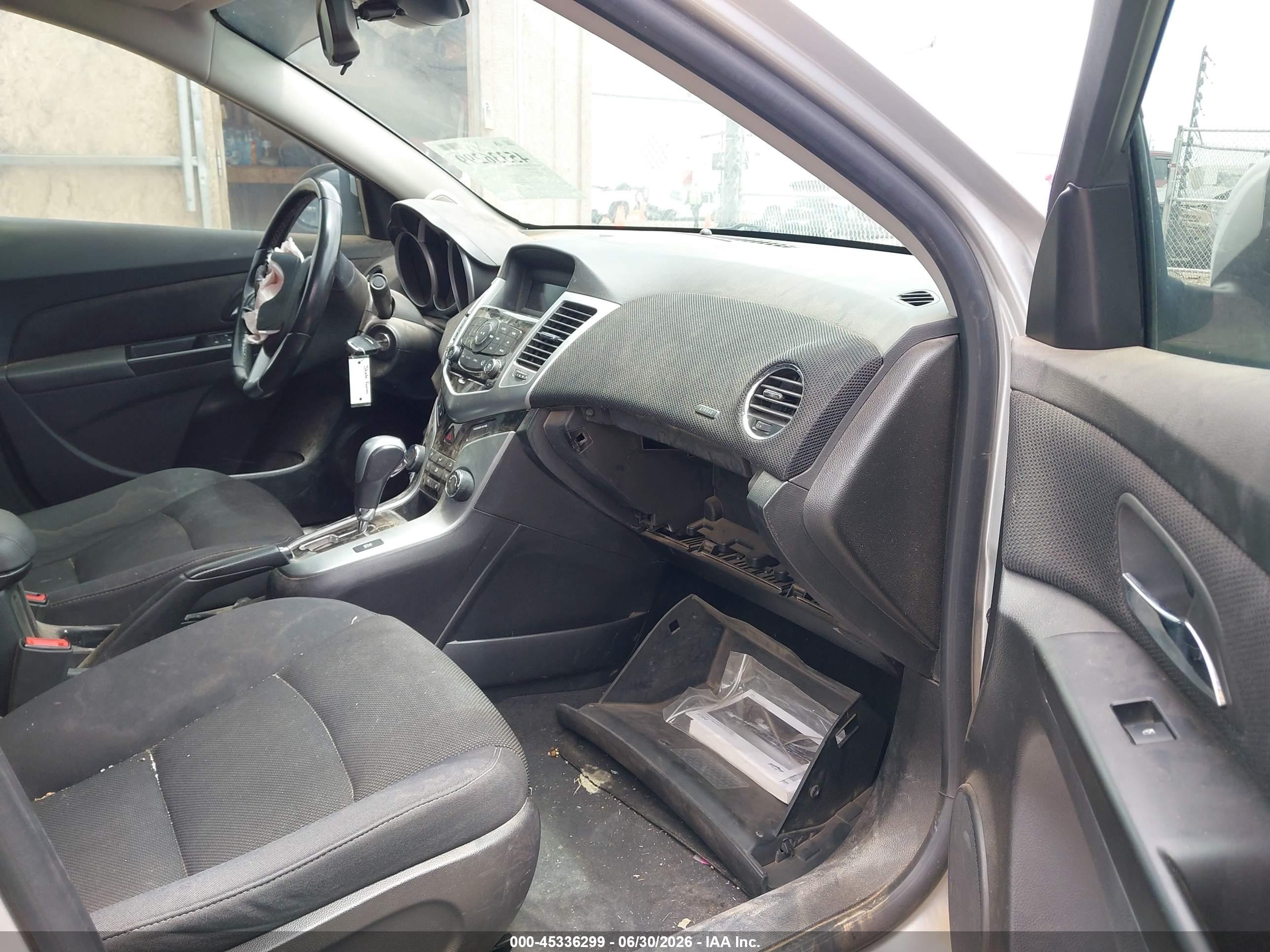 2014 Chevrolet Cruze 1lt Auto Silver vin: 1G1PC5SB8E7398325