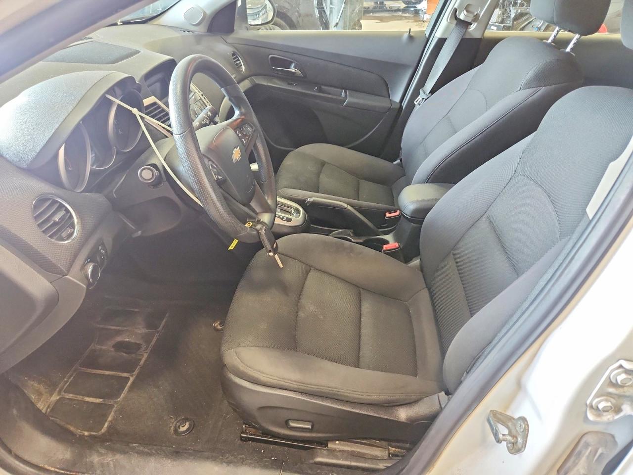 2015 Chevrolet Cruze Lt White vin: 1G1PC5SB8F7100941