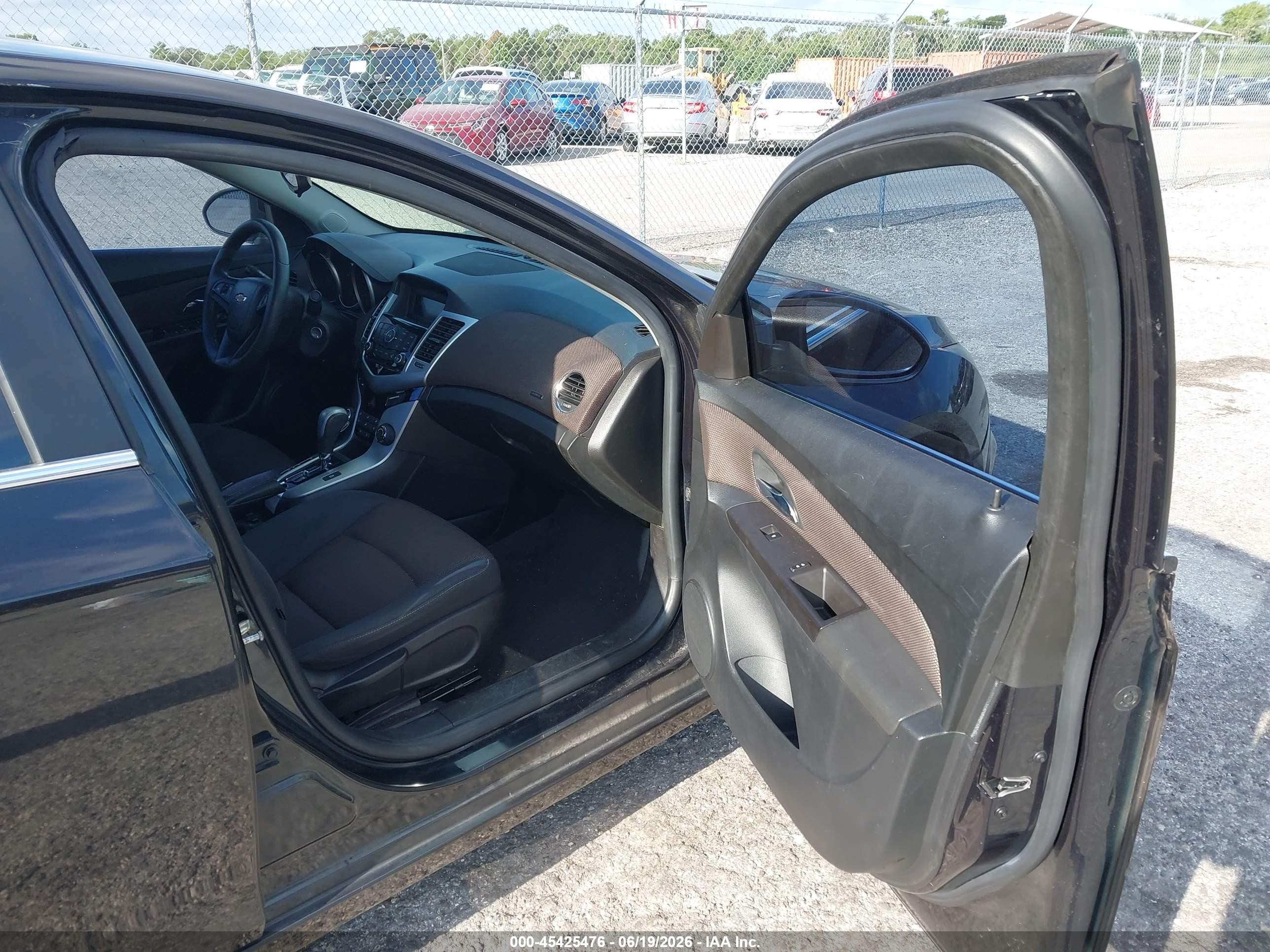2015 Chevrolet Cruze 1lt Auto Black vin: 1G1PC5SB8F7171475