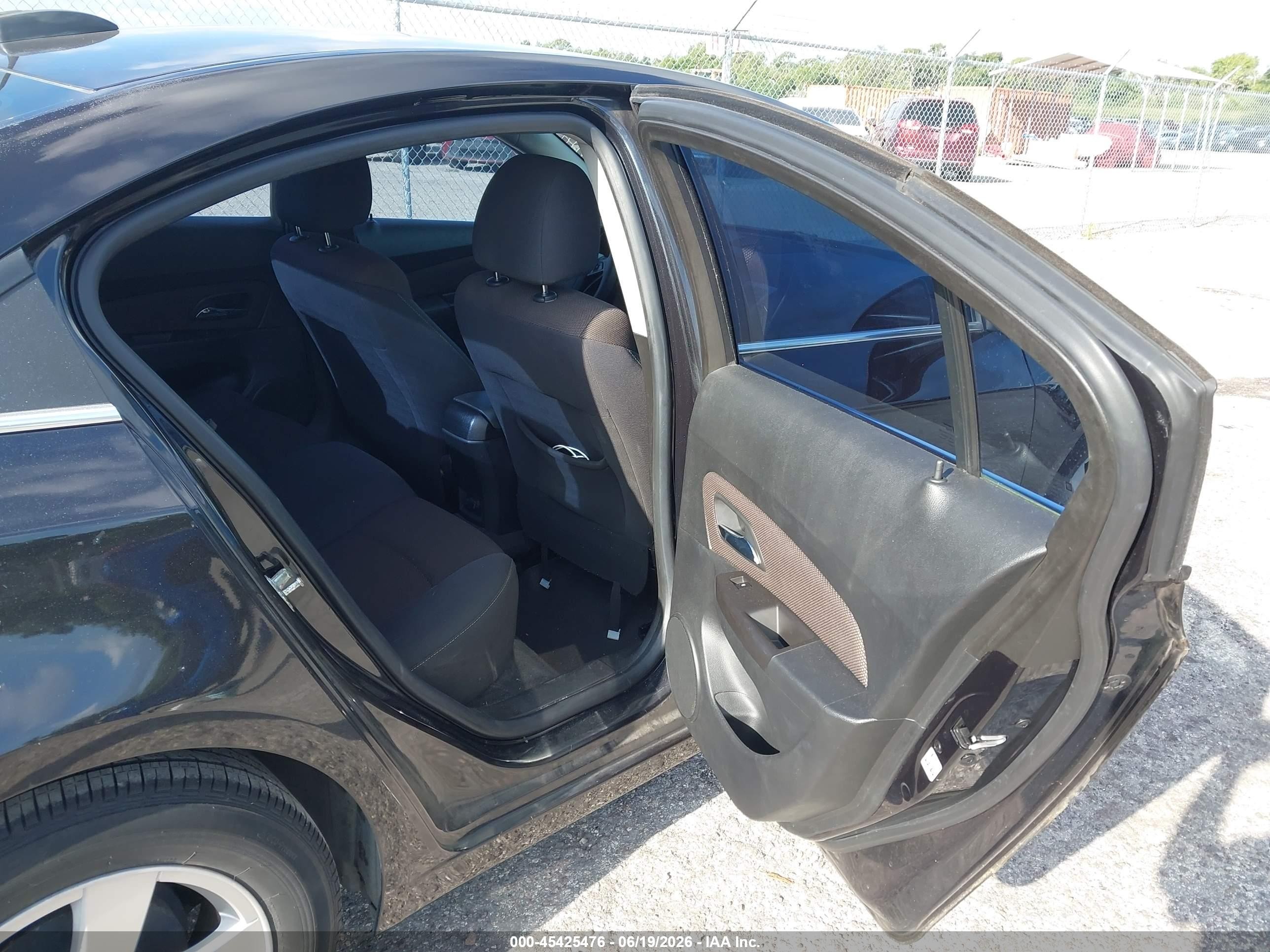 2015 Chevrolet Cruze 1lt Auto Black vin: 1G1PC5SB8F7171475