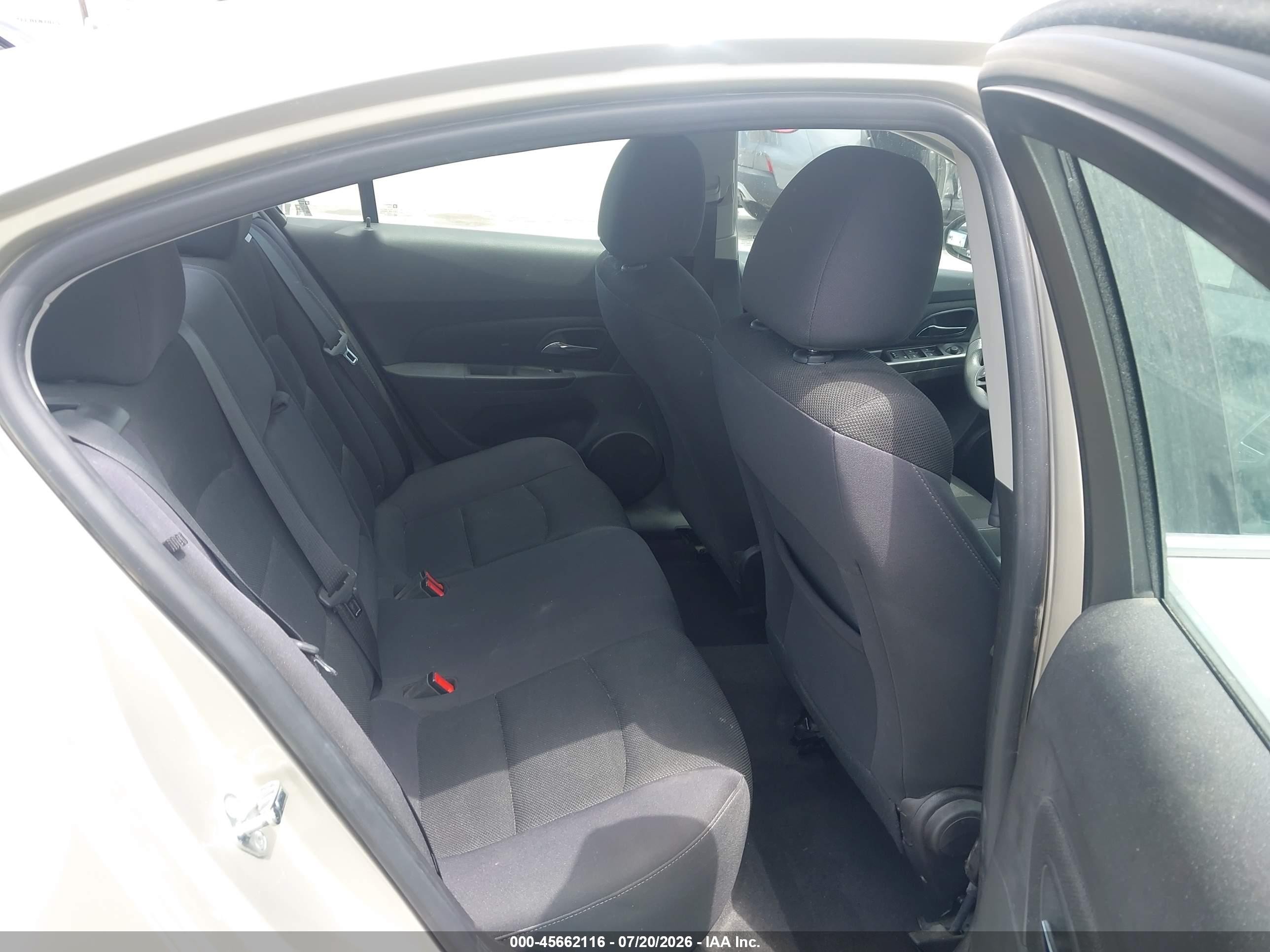 2015 Chevrolet Cruze 1lt Auto Silver vin: 1G1PC5SB8F7196506