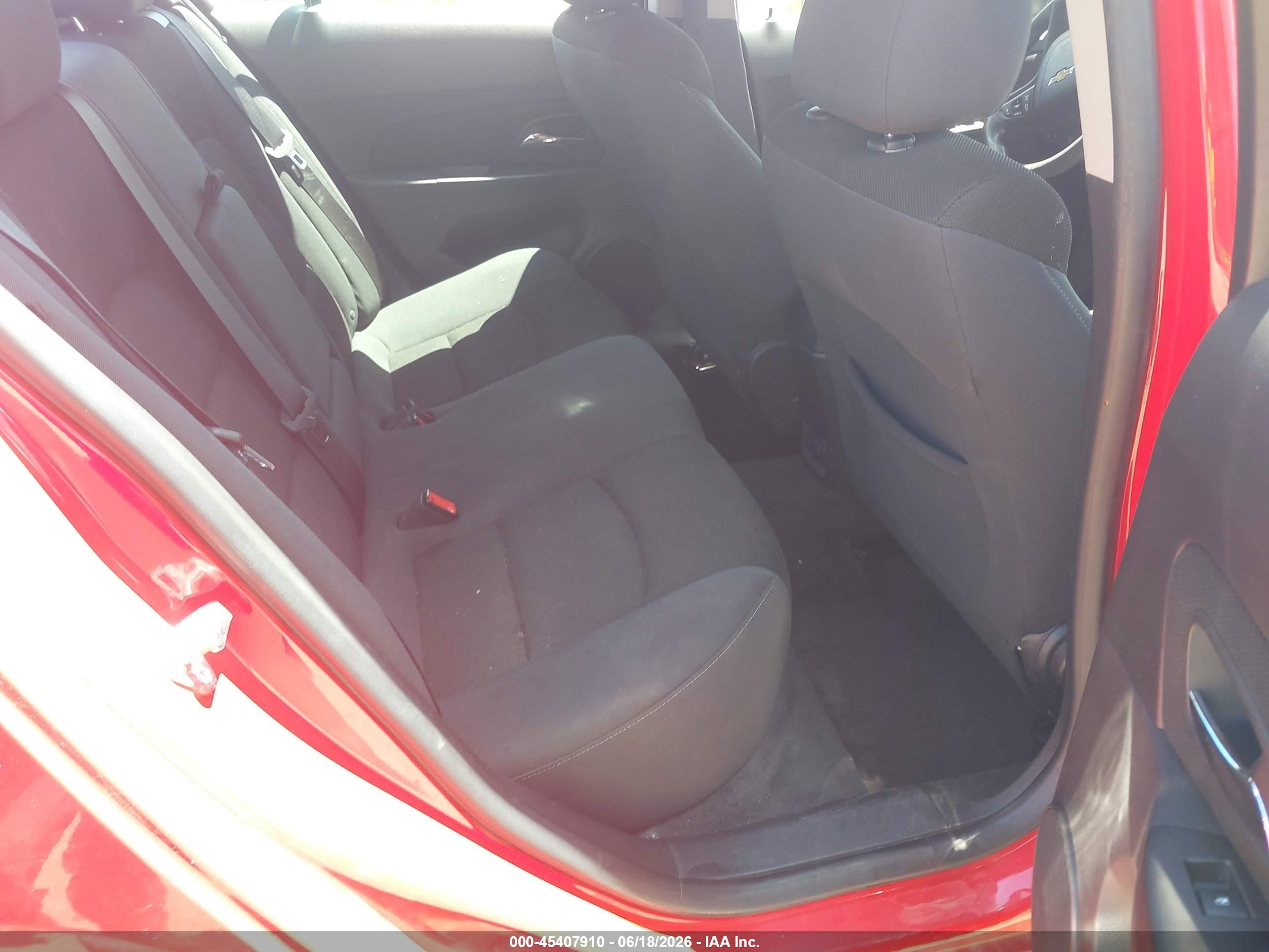 2015 Chevrolet Cruze 1lt Auto Red vin: 1G1PC5SB8F7272256