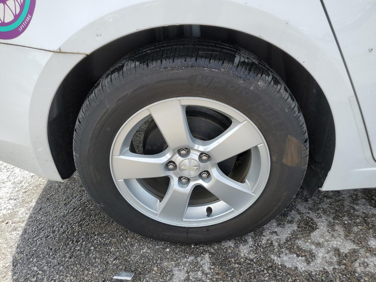 2015 Chevrolet Cruze Lt White vin: 1G1PC5SB9F7220389 Damage: Right Qtr Panel, Chipped, 2