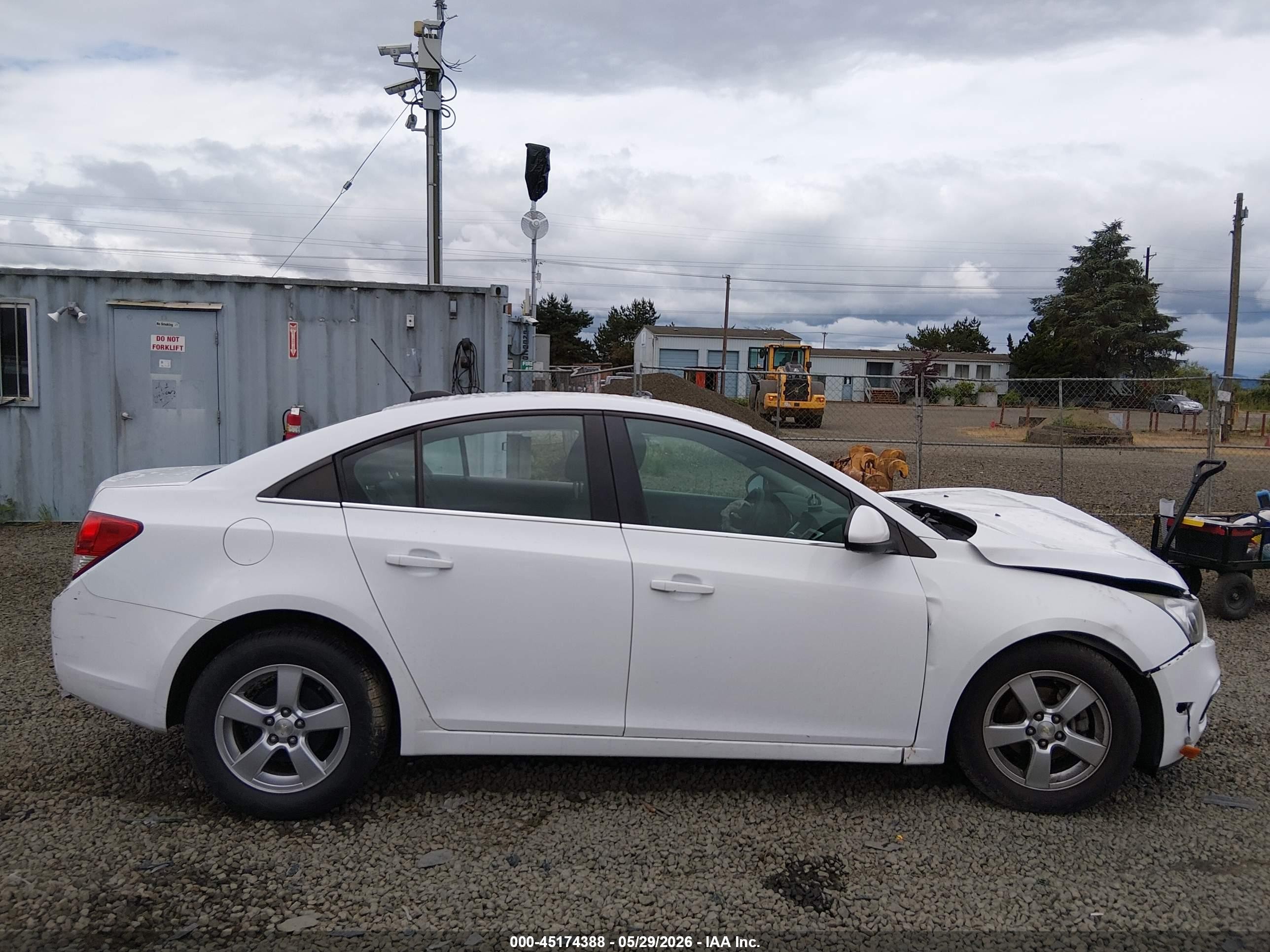 2015 Chevrolet Cruze 1lt Auto White vin: 1G1PC5SB9F7297196
