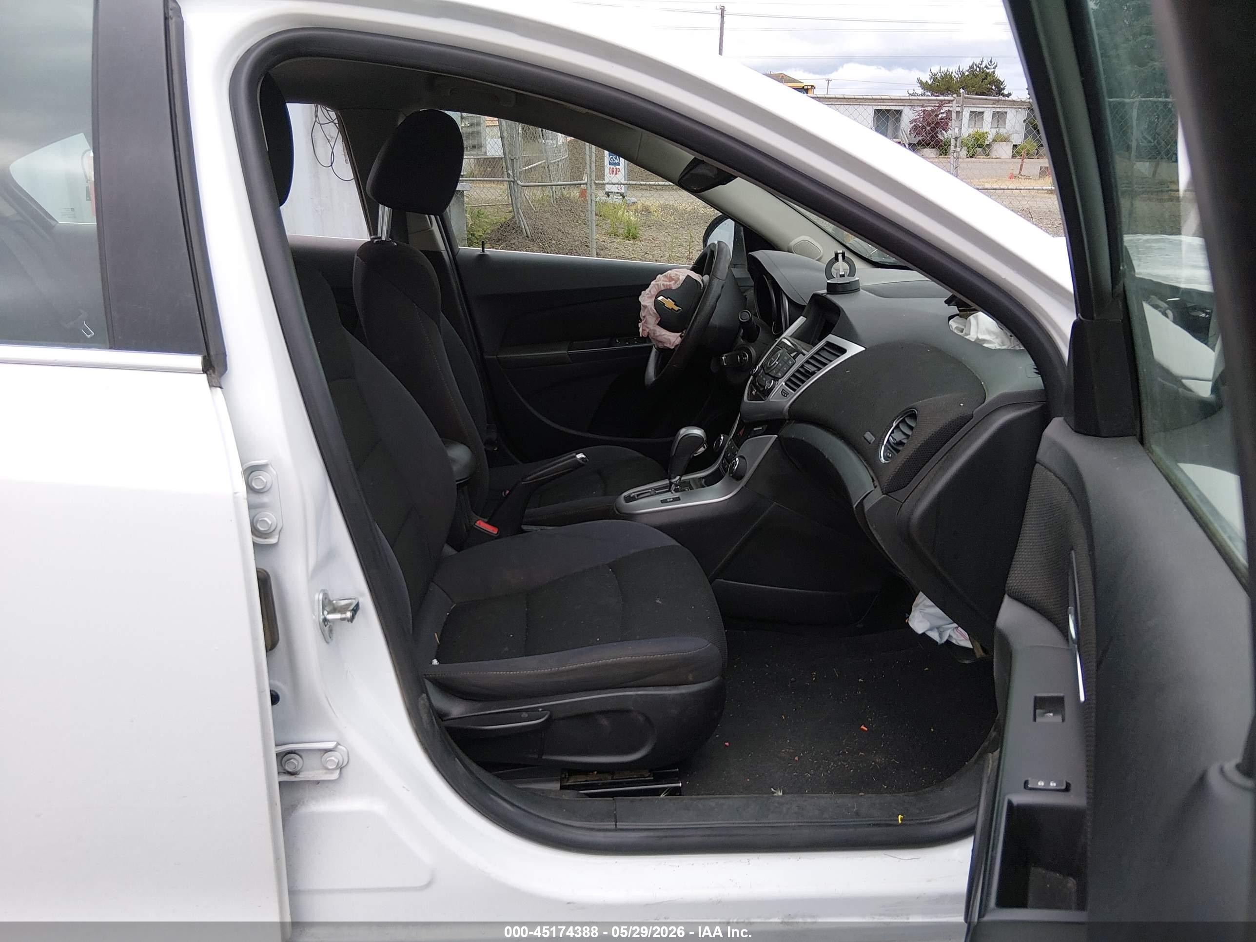2015 Chevrolet Cruze 1lt Auto White vin: 1G1PC5SB9F7297196