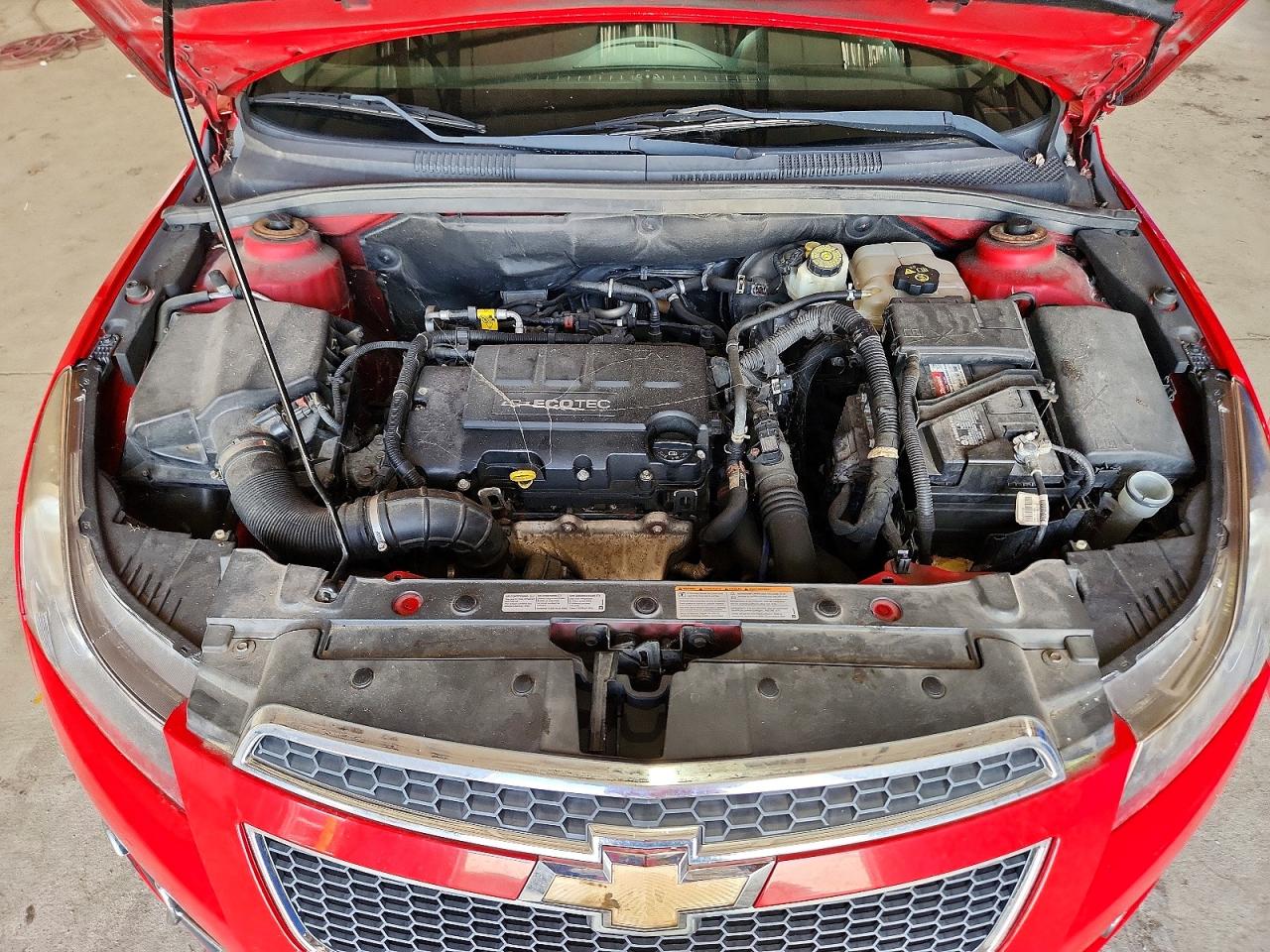 2013 Chevrolet Cruze Red vin: 1G1PC5SBXD7303701