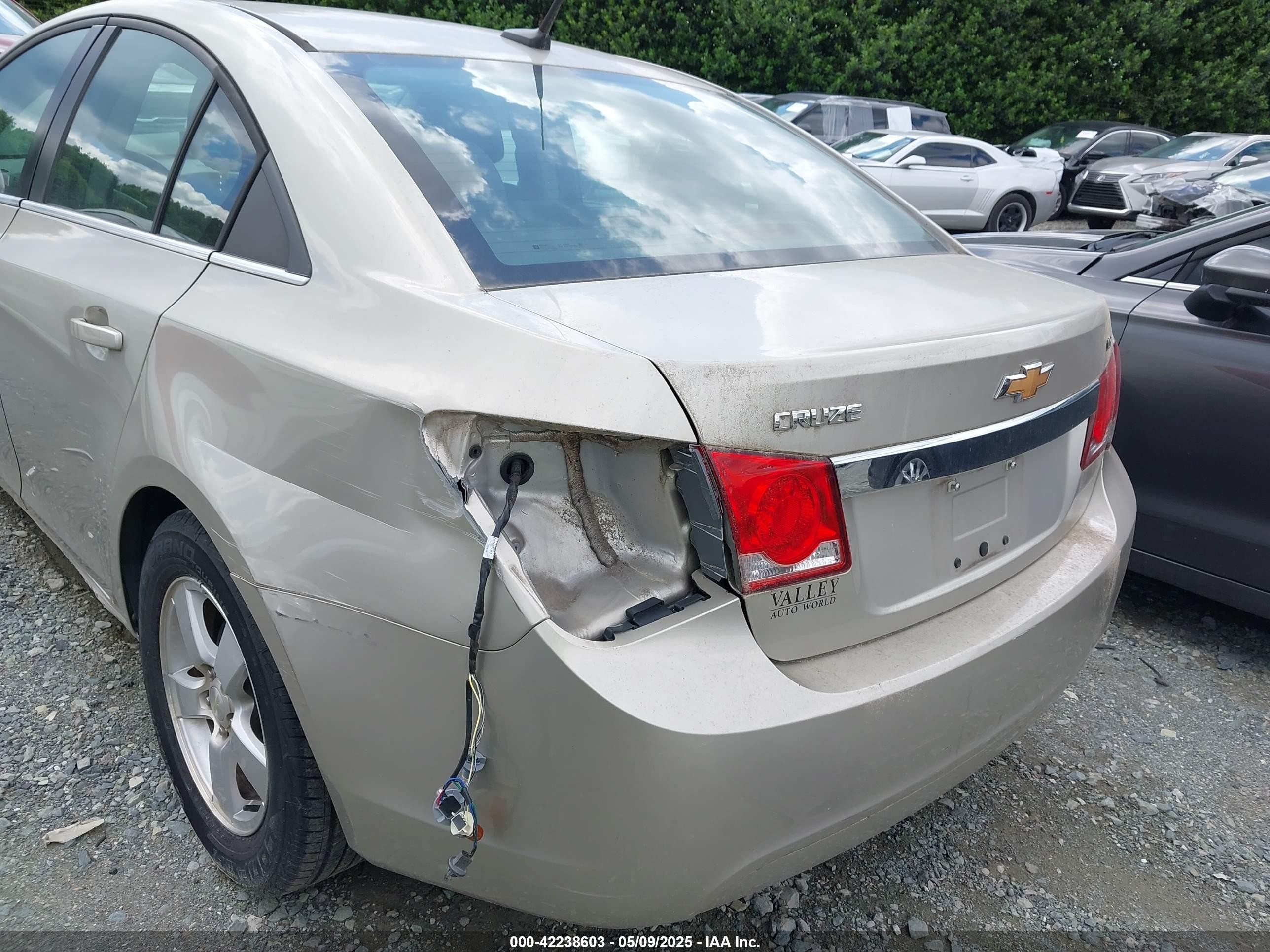 2014 Chevrolet Cruze 1lt Auto Gold vin: 1G1PC5SBXE7123362