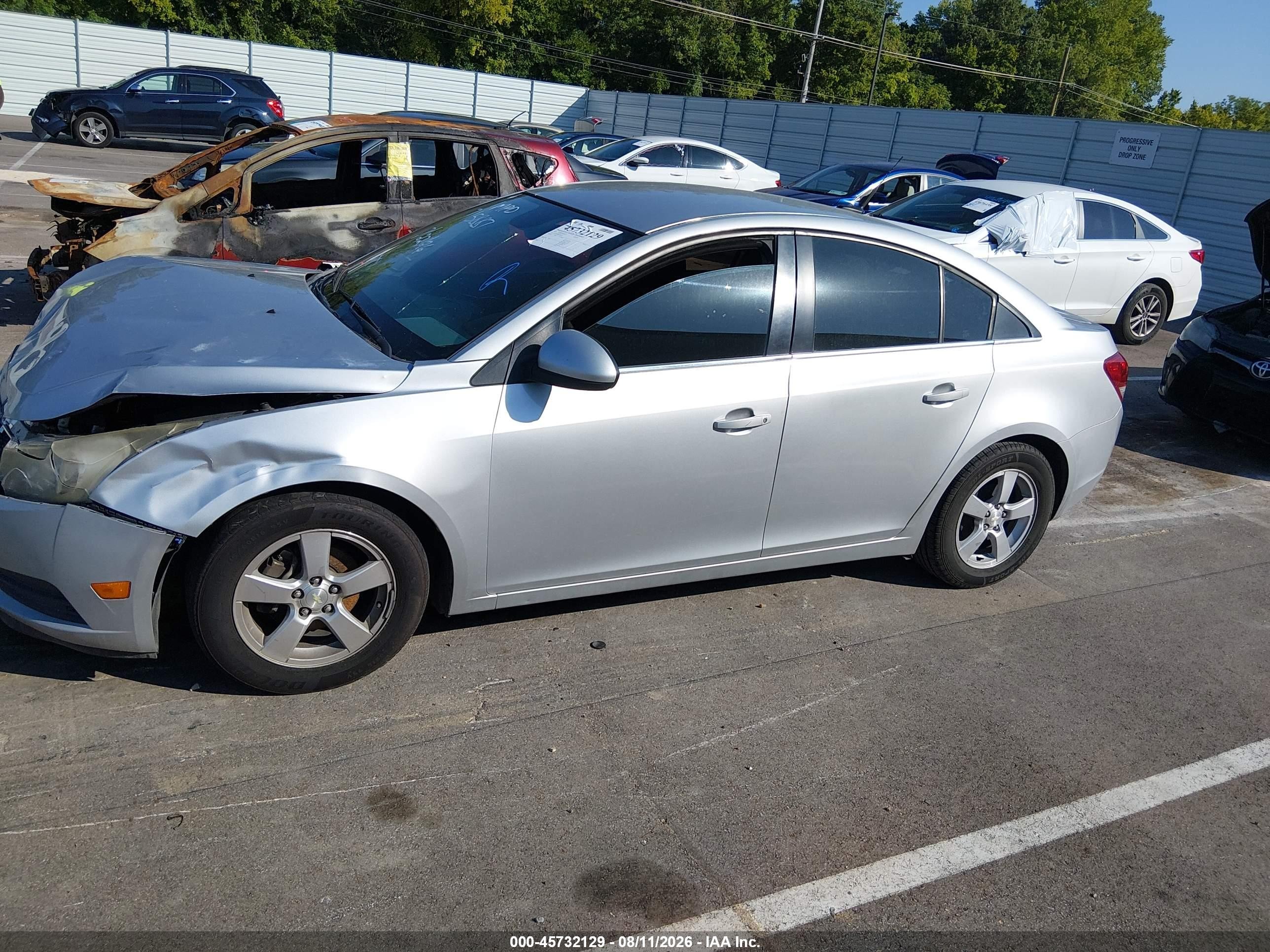 2014 Chevrolet Cruze 1lt Auto Серебряный vin: 1G1PC5SBXE7158872