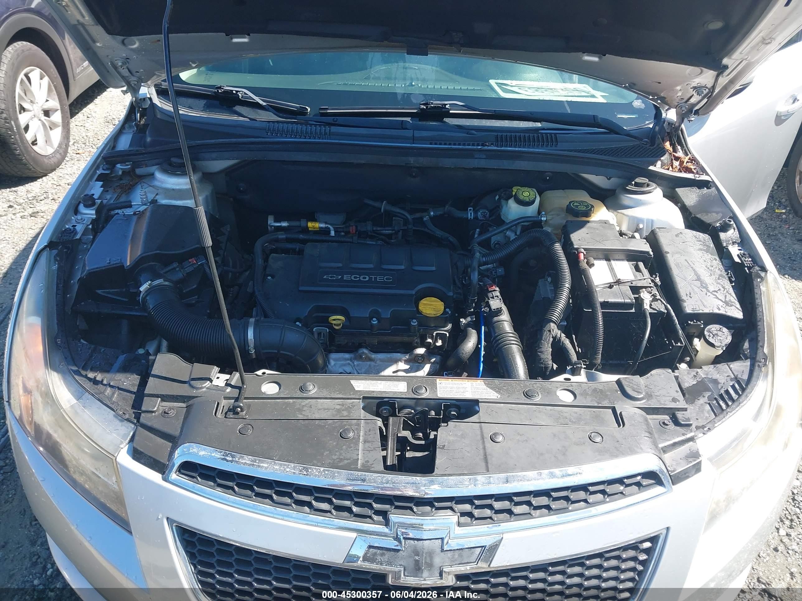 2014 Chevrolet Cruze 1lt Auto Silver vin: 1G1PC5SBXE7324498