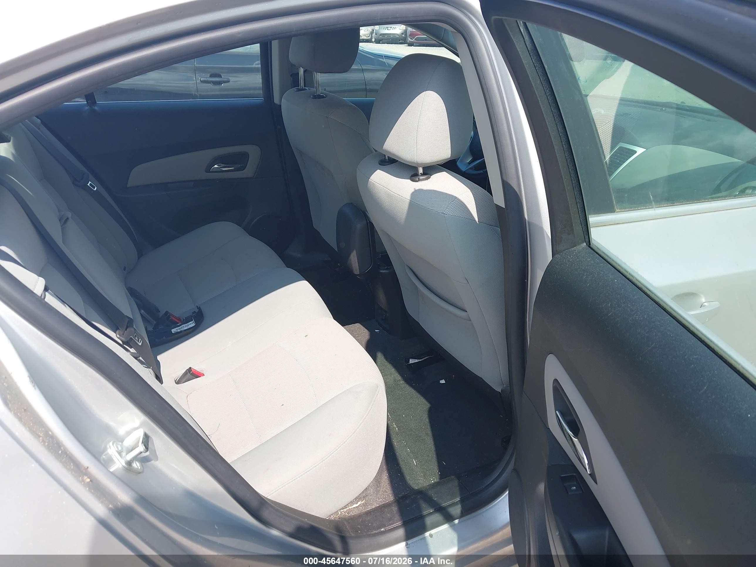 2014 Chevrolet Cruze 1lt Auto Silver vin: 1G1PC5SBXE7400348