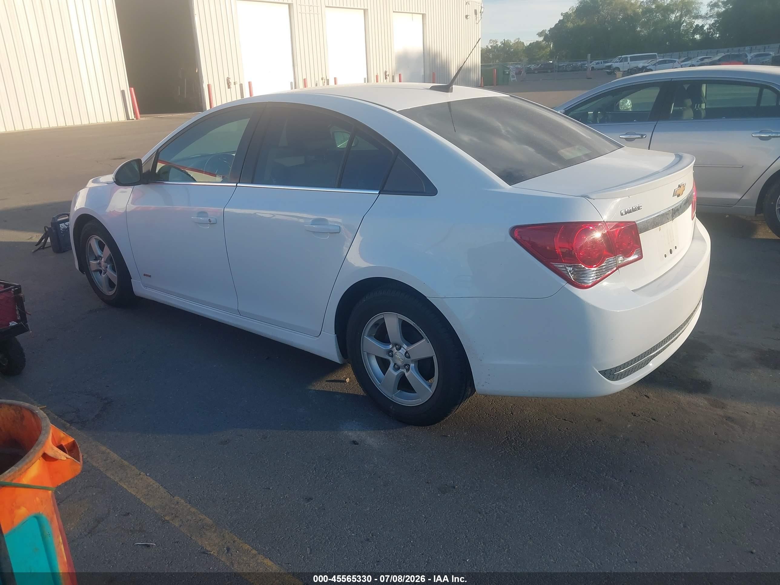 2014 Chevrolet Cruze 1lt Auto White vin: 1G1PC5SBXE7438887