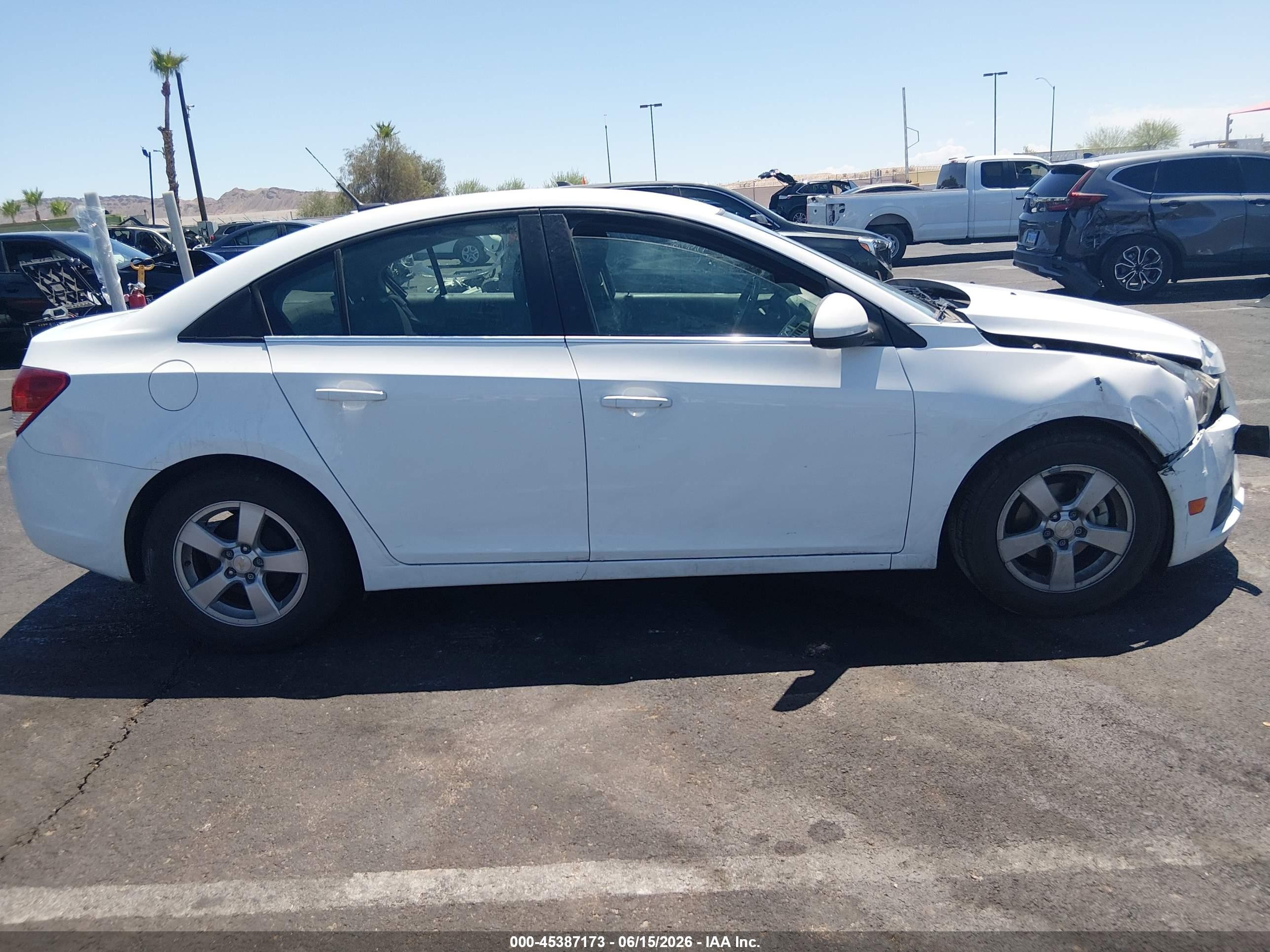 2014 Chevrolet Cruze 1lt Auto White vin: 1G1PC5SBXE7445466