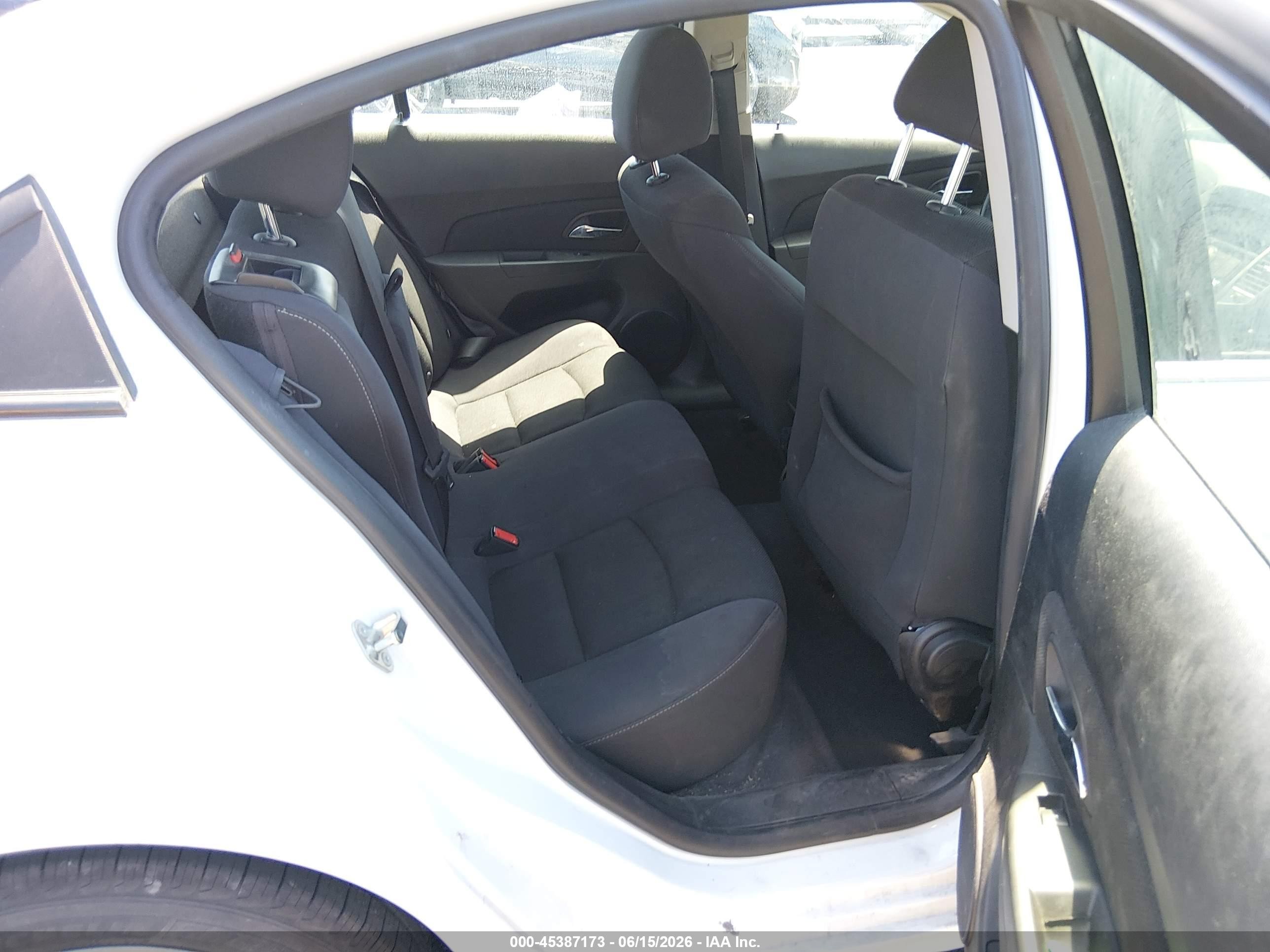 2014 Chevrolet Cruze 1lt Auto White vin: 1G1PC5SBXE7445466