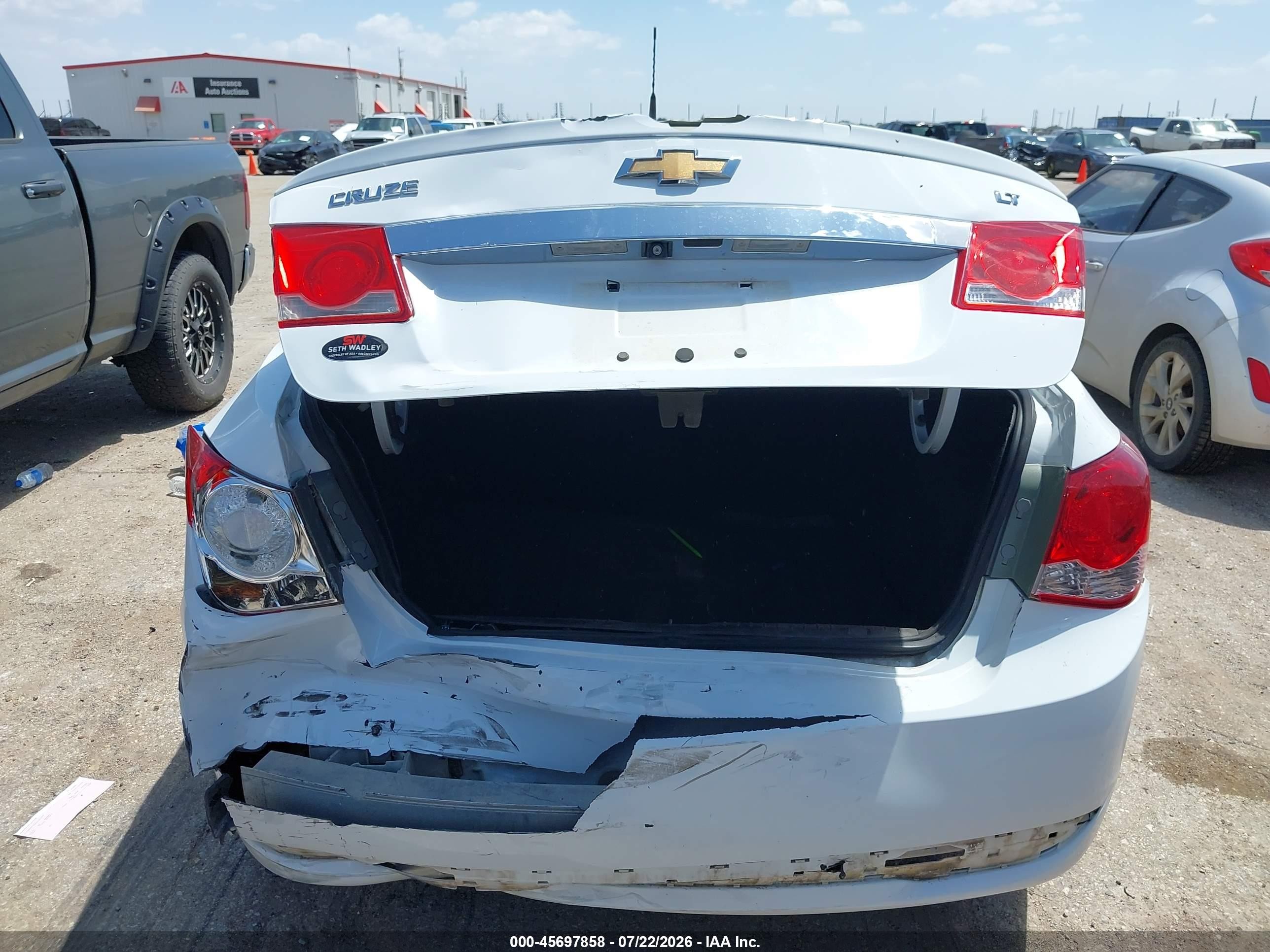 2014 Chevrolet Cruze 1lt Auto White vin: 1G1PC5SBXE7453003