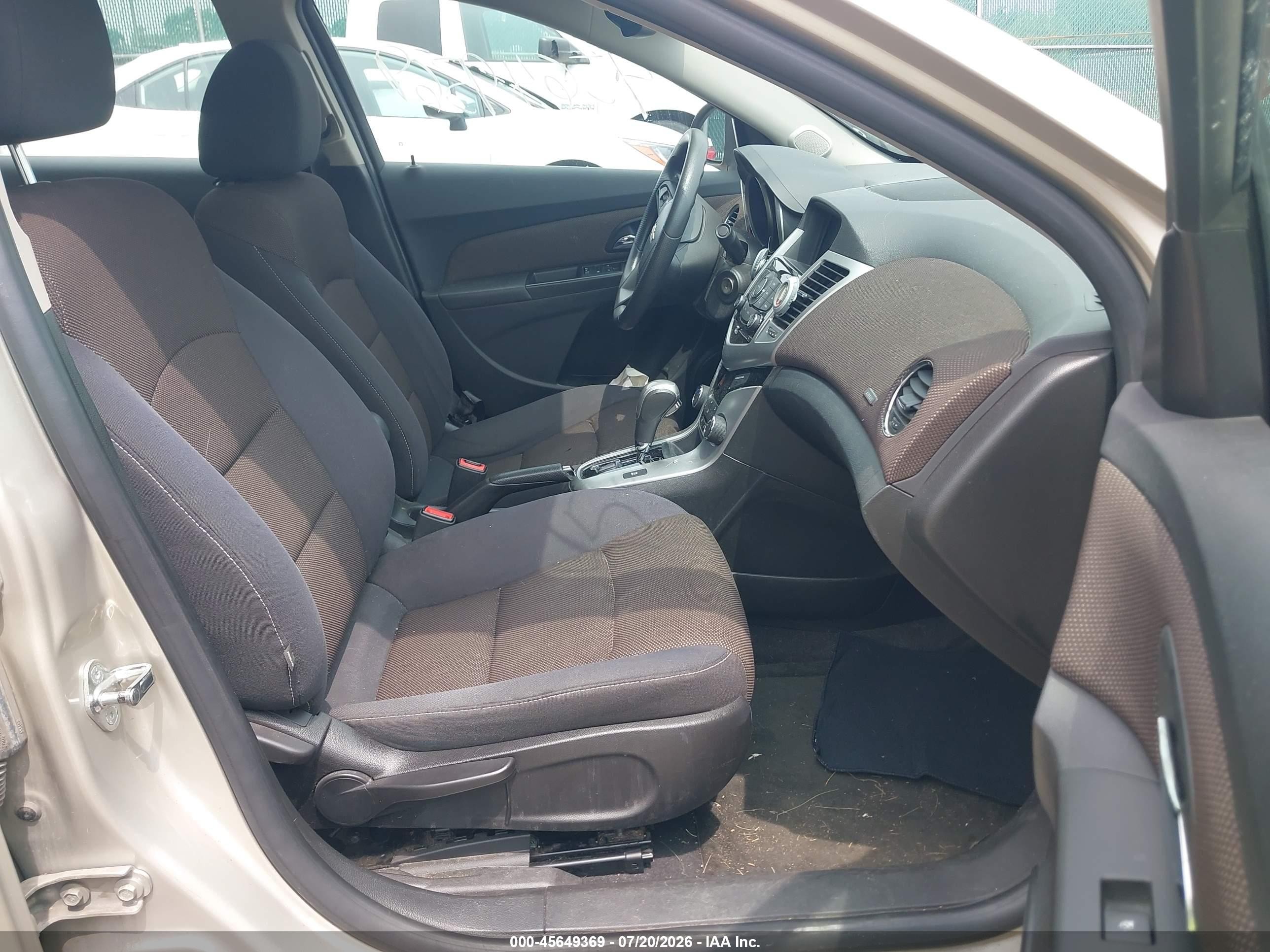 2015 Chevrolet Cruze 1lt Auto Желто-коричневый vin: 1G1PC5SBXF7237007