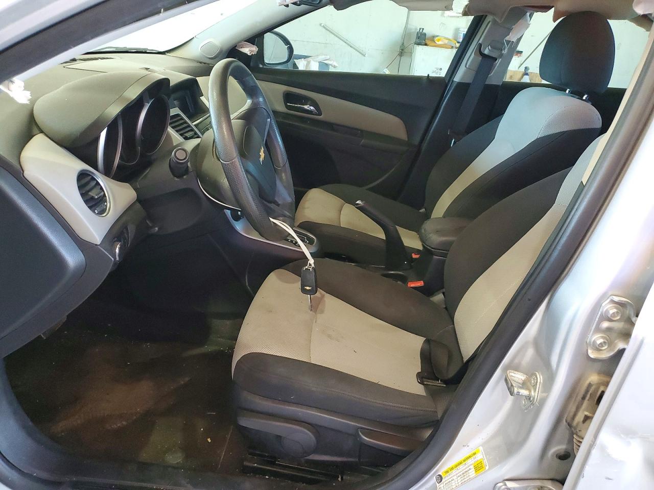 2011 Chevrolet Cruze Ls Silver vin: 1G1PC5SH0B7157648