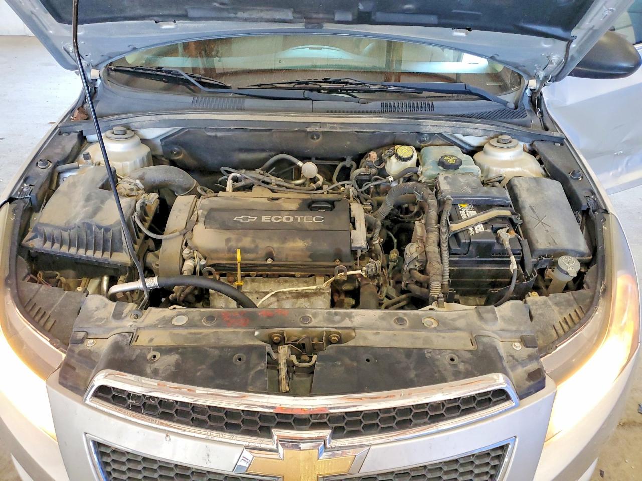2011 Chevrolet Cruze Ls Silver vin: 1G1PC5SH0B7157648