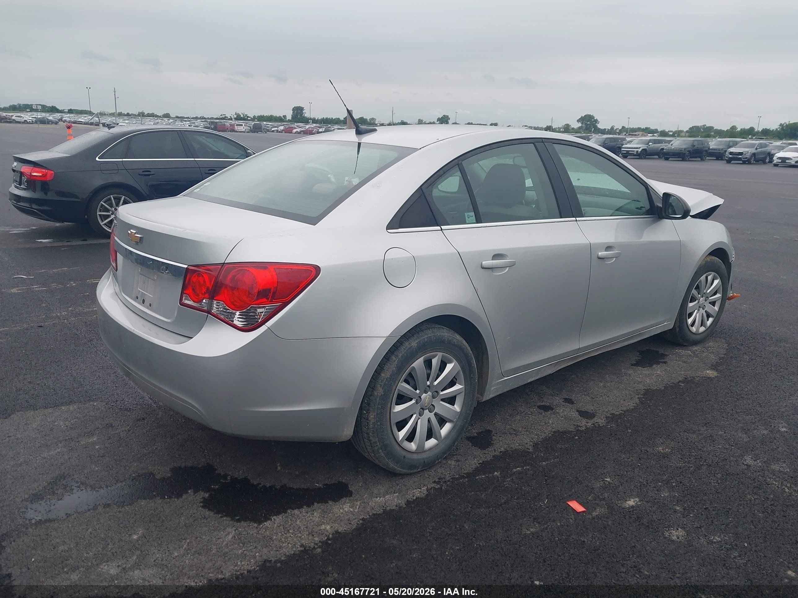 2011 Chevrolet Cruze Ls Silver vin: 1G1PC5SH0B7216052